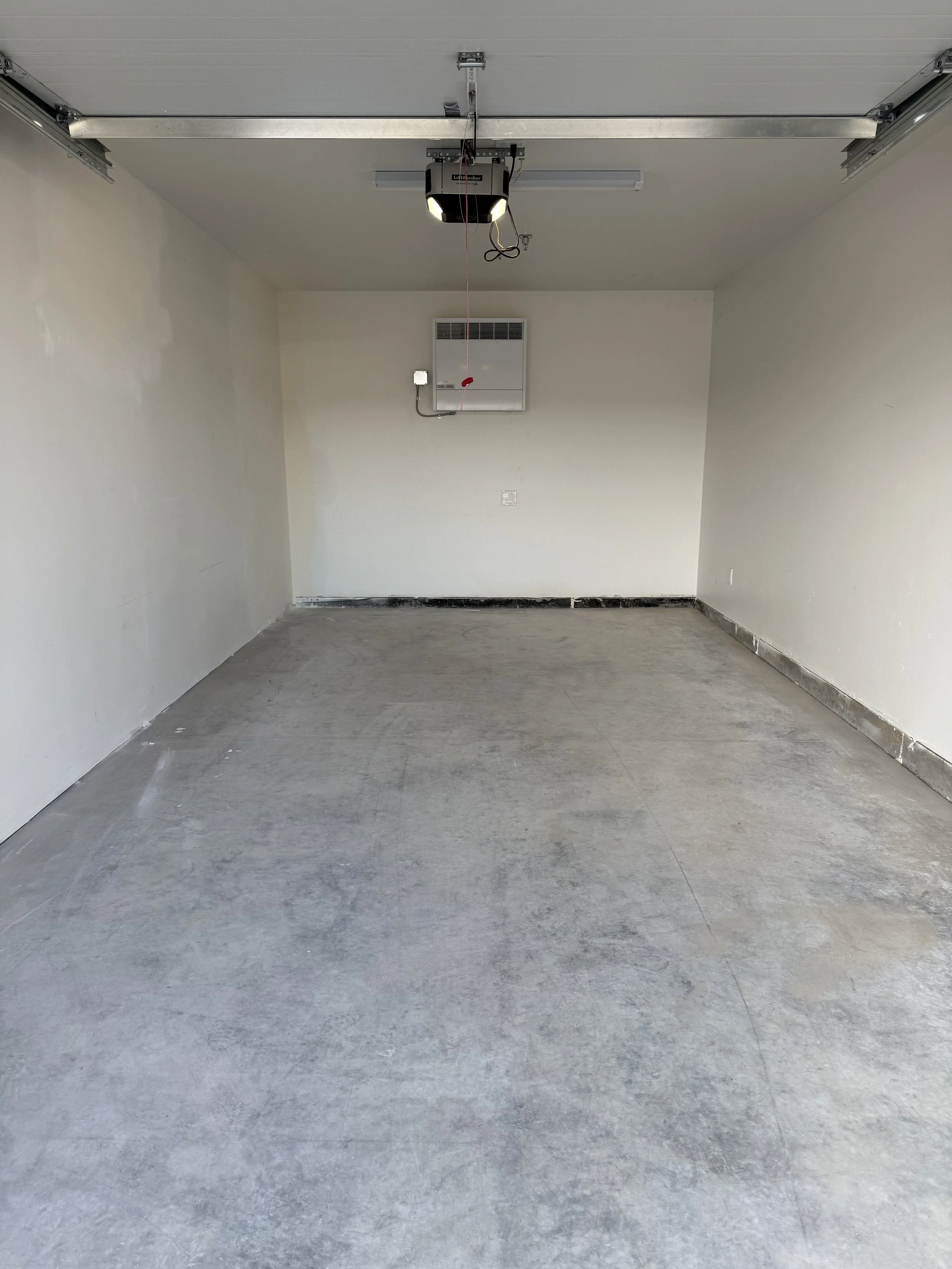 12 Garage 01.jpg