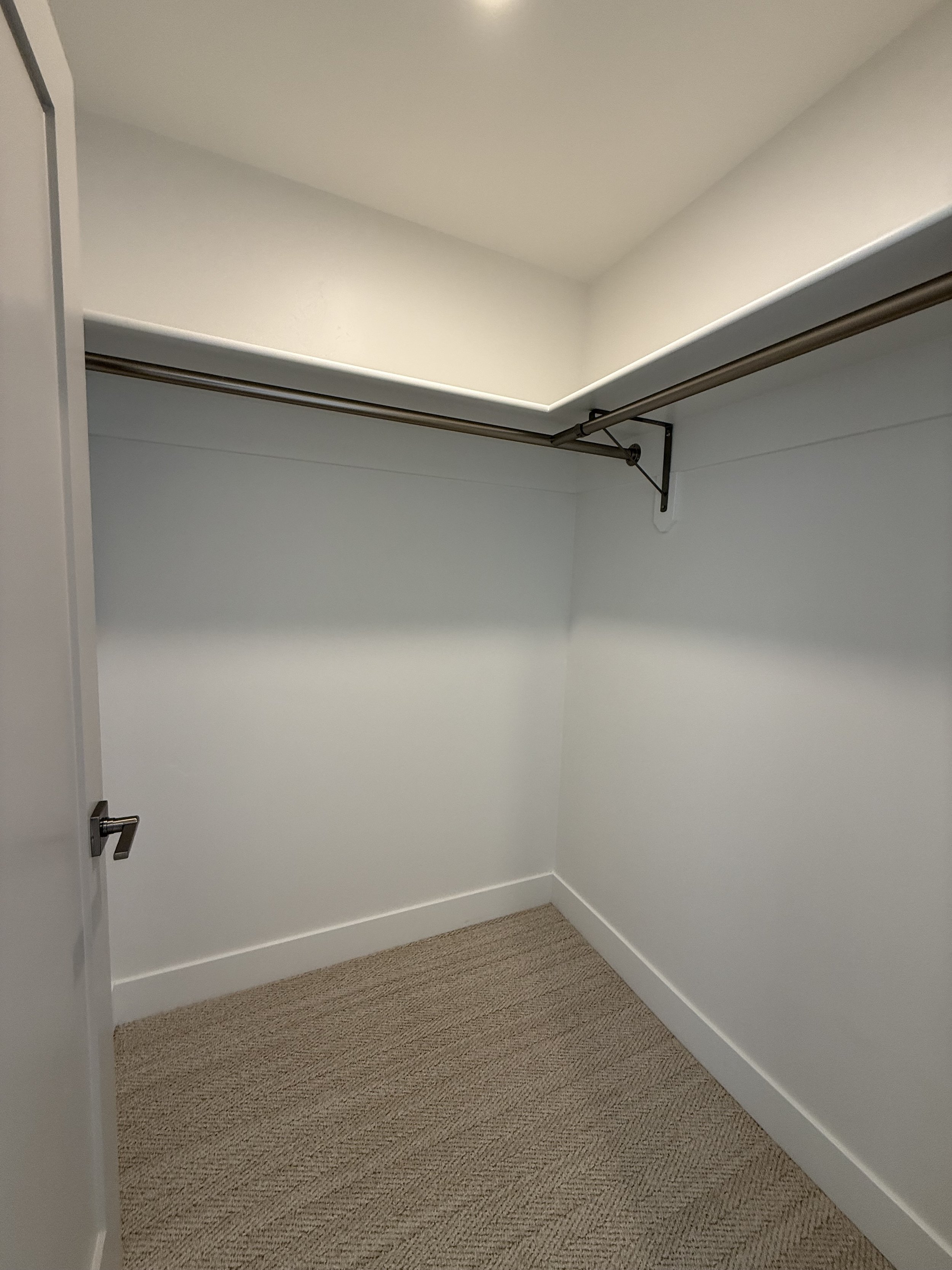 04 Primary Bed 03.jpg