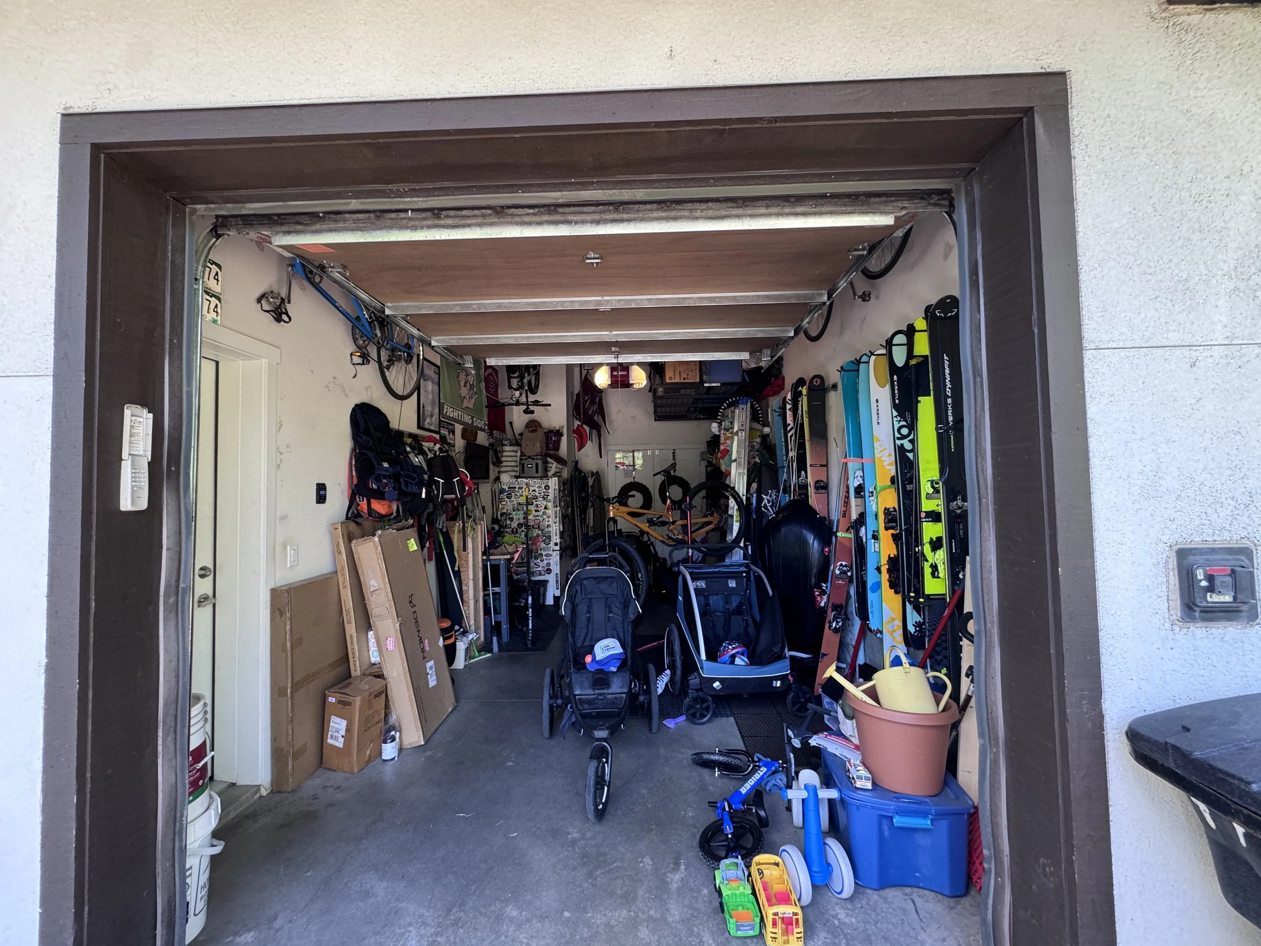 10 Garage 01.jpg