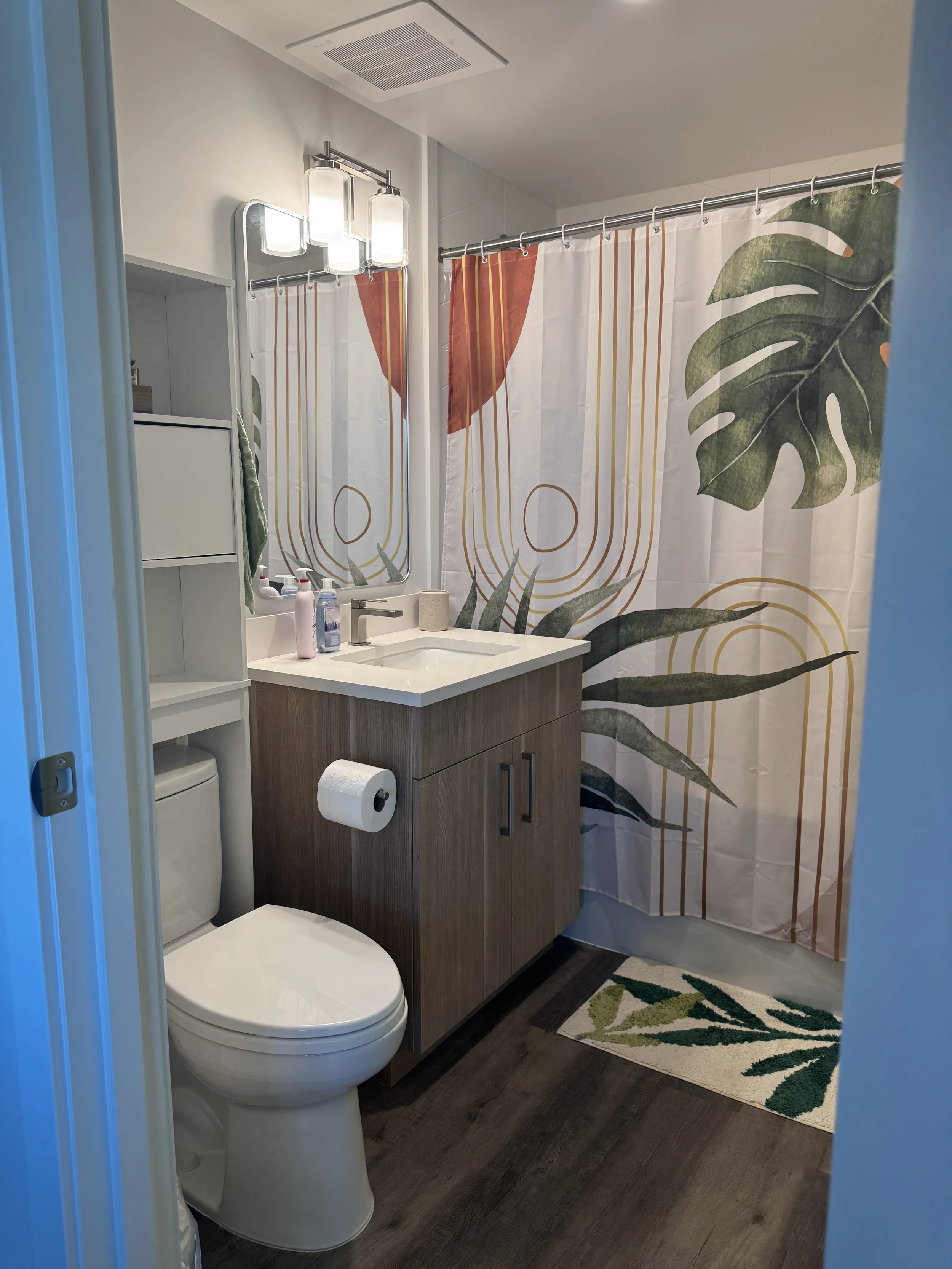 06 Bathroom 01.jpeg