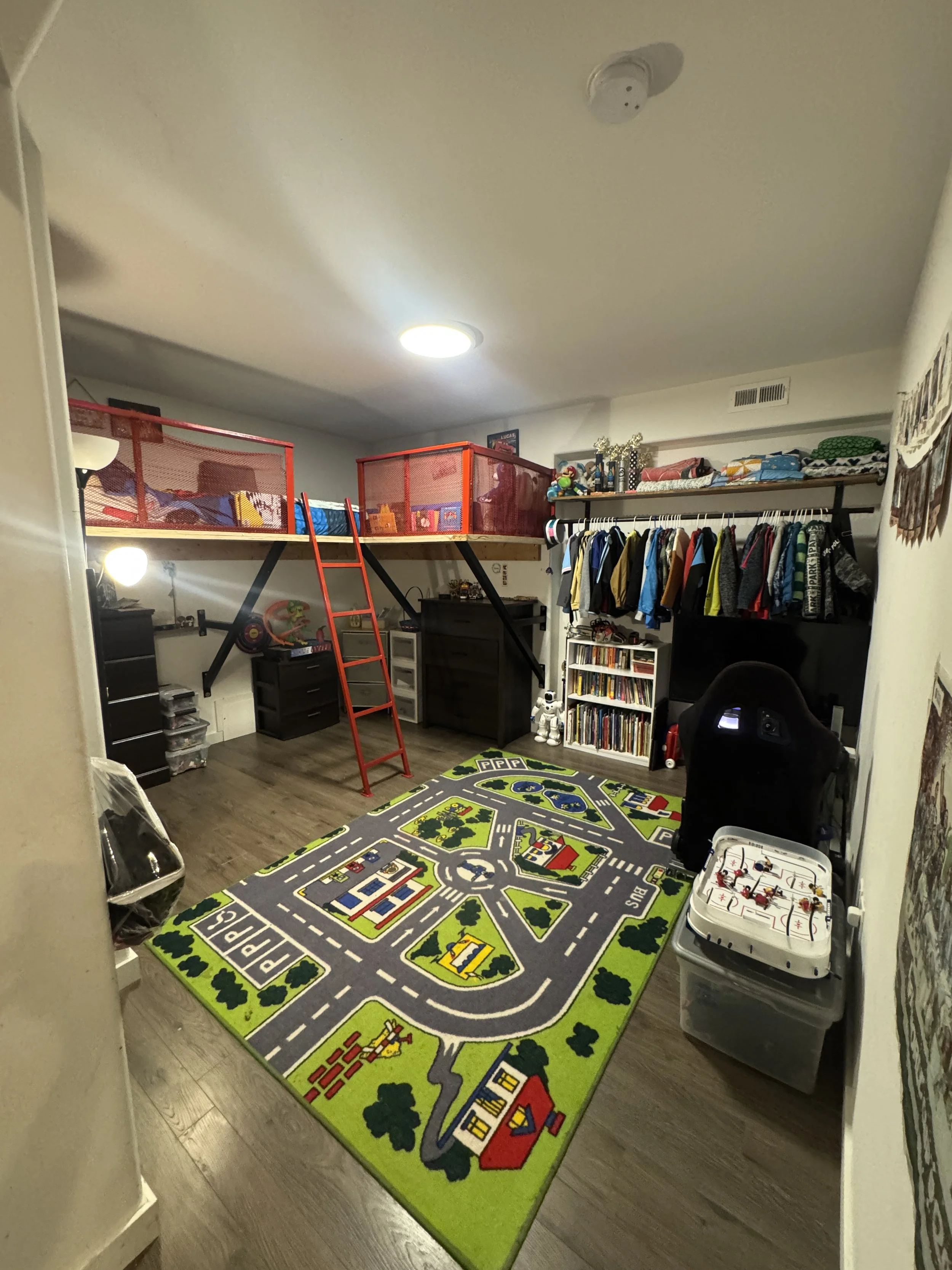 13 Bonus Room 01.JPG