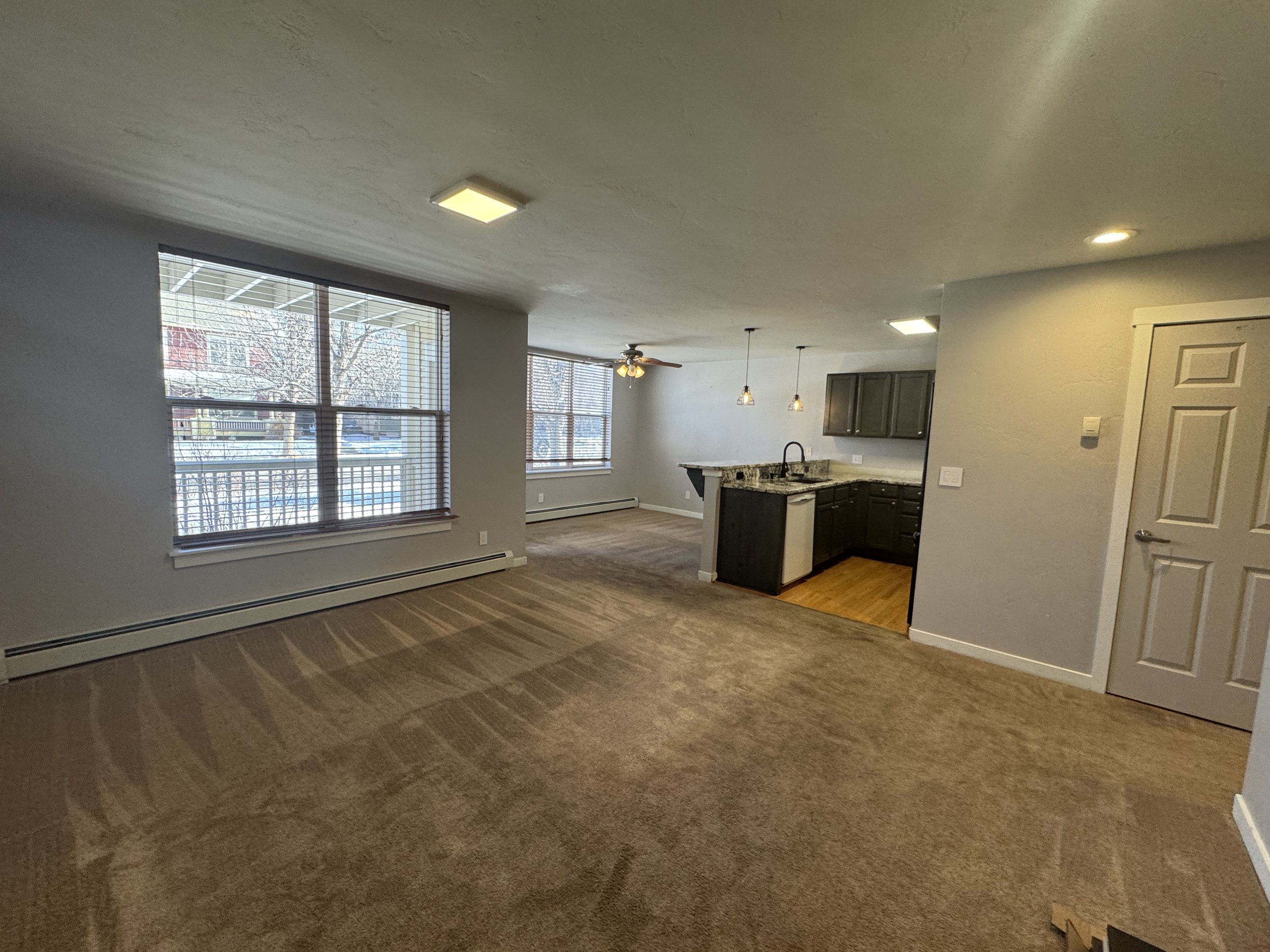 02 Living Room 01.JPG