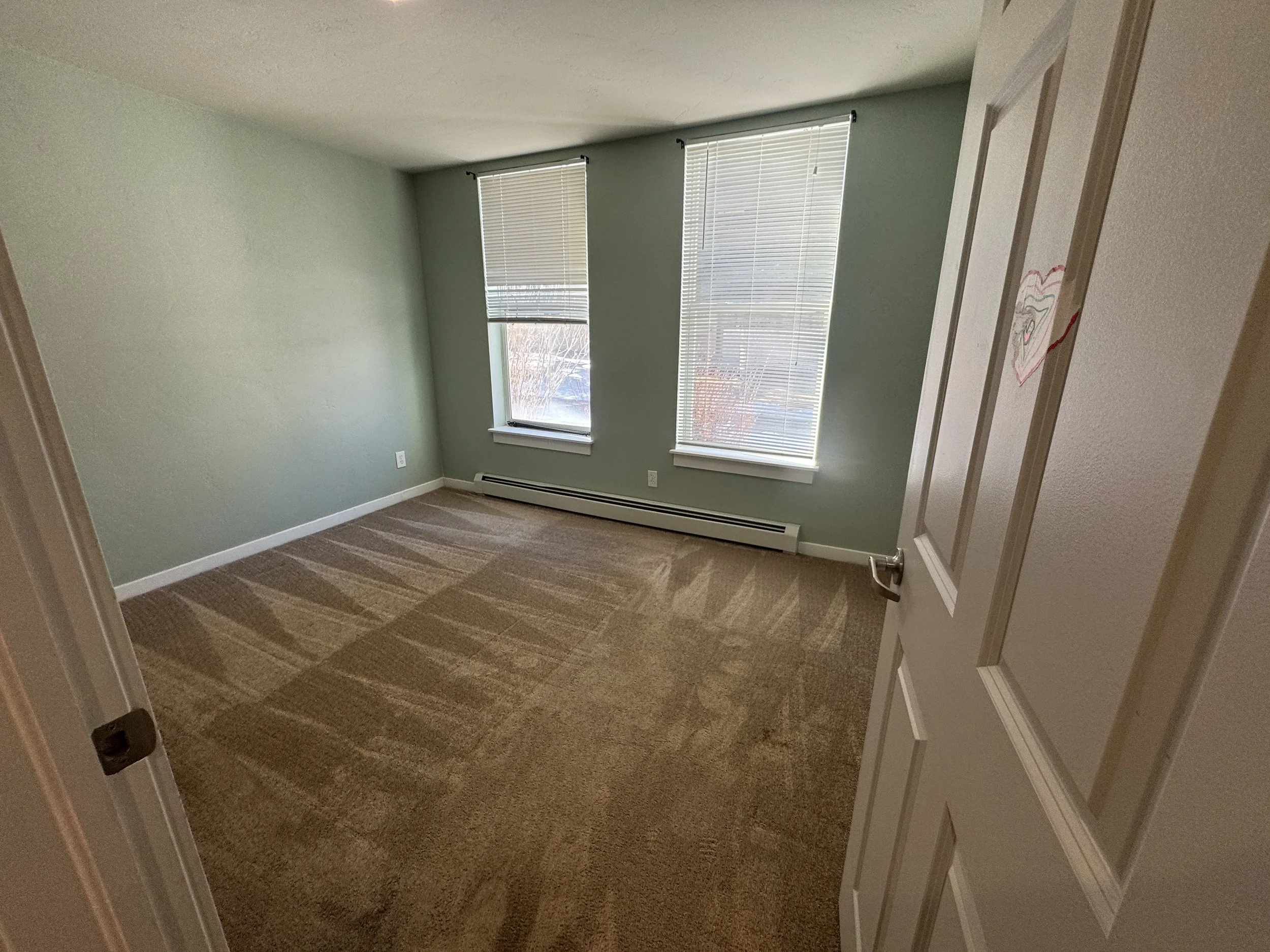 07 Primary Bed 01.JPG