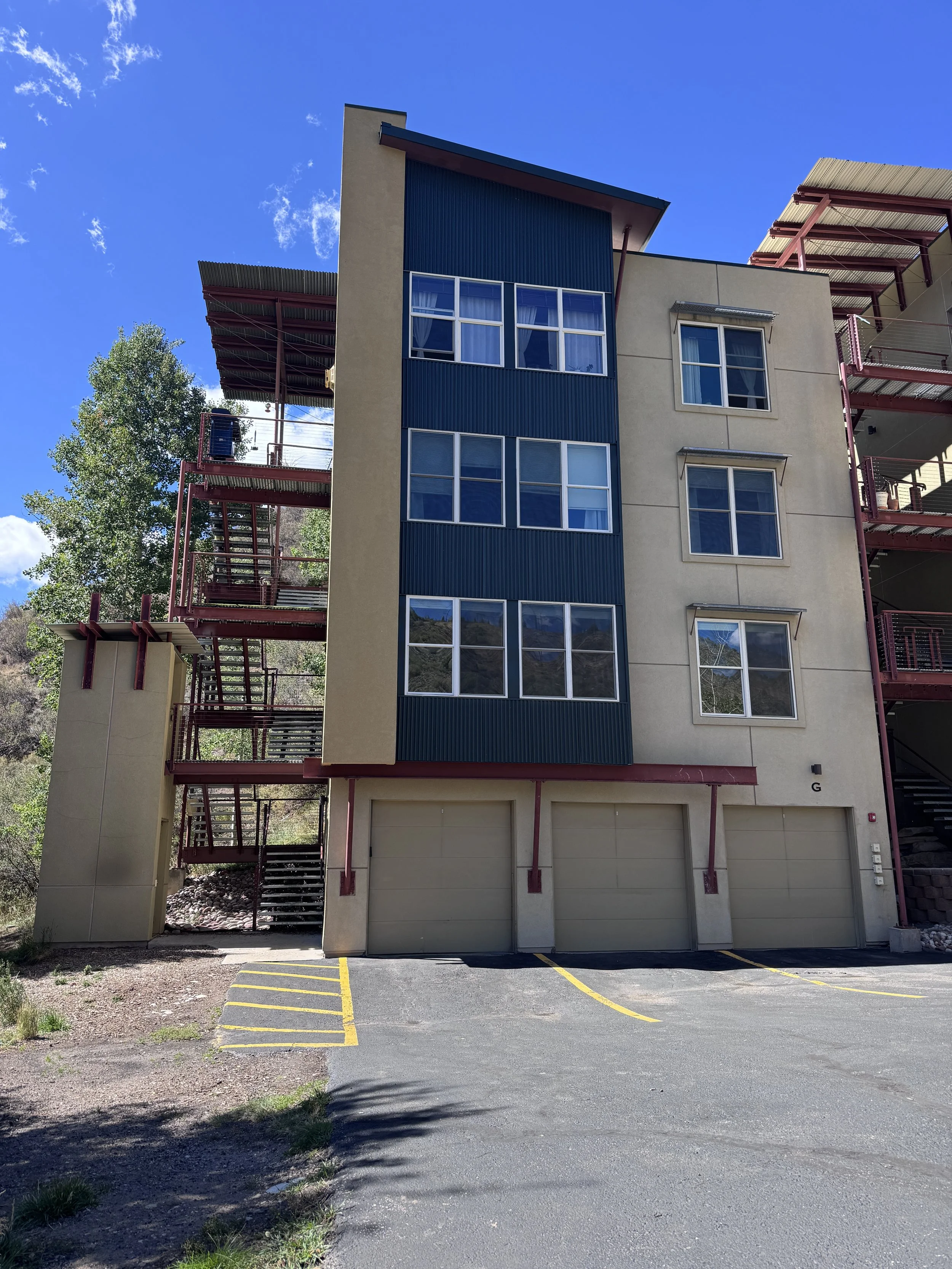 01 Exterior 01.jpg