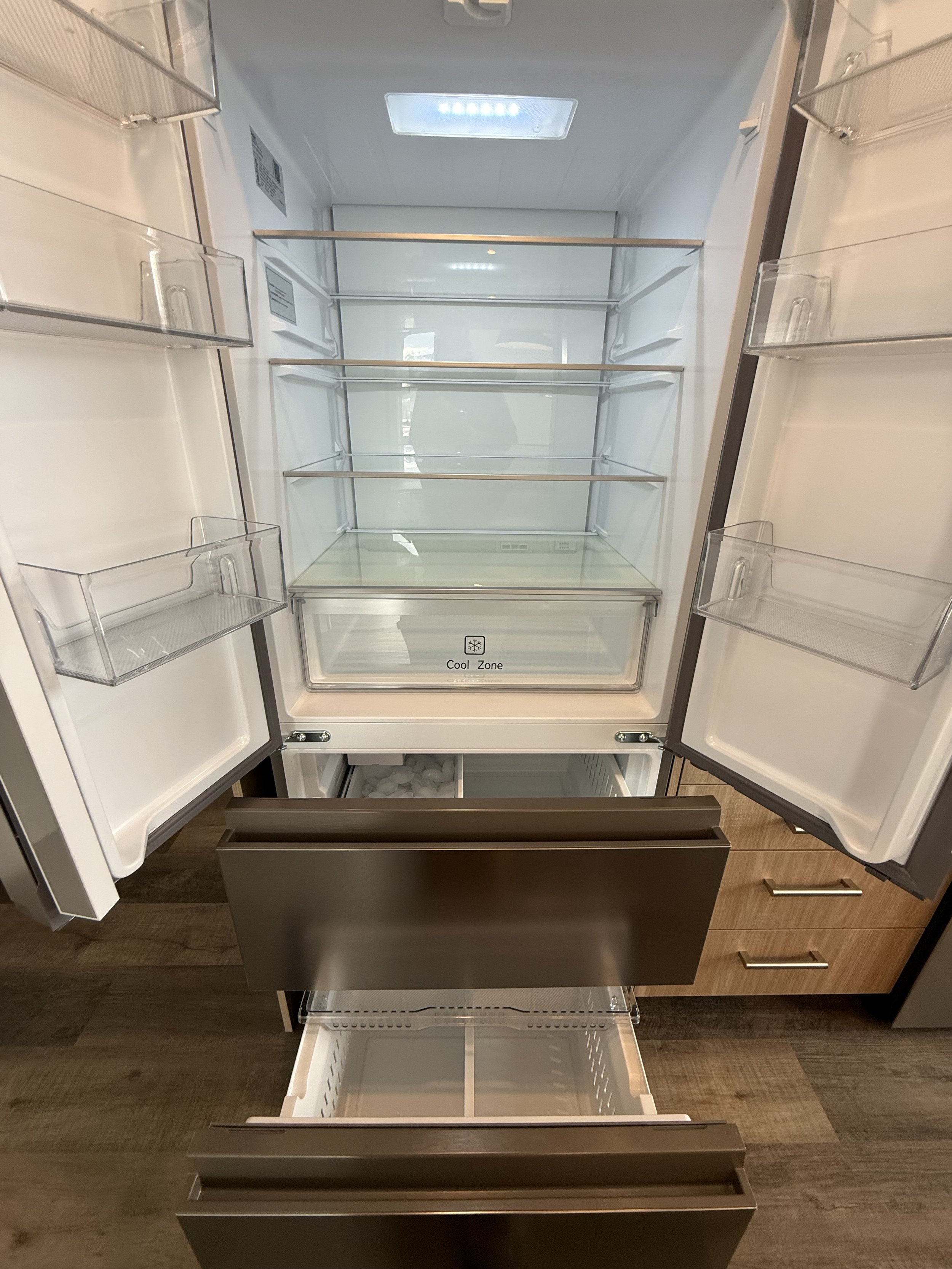 03 Kitchen 04.jpg