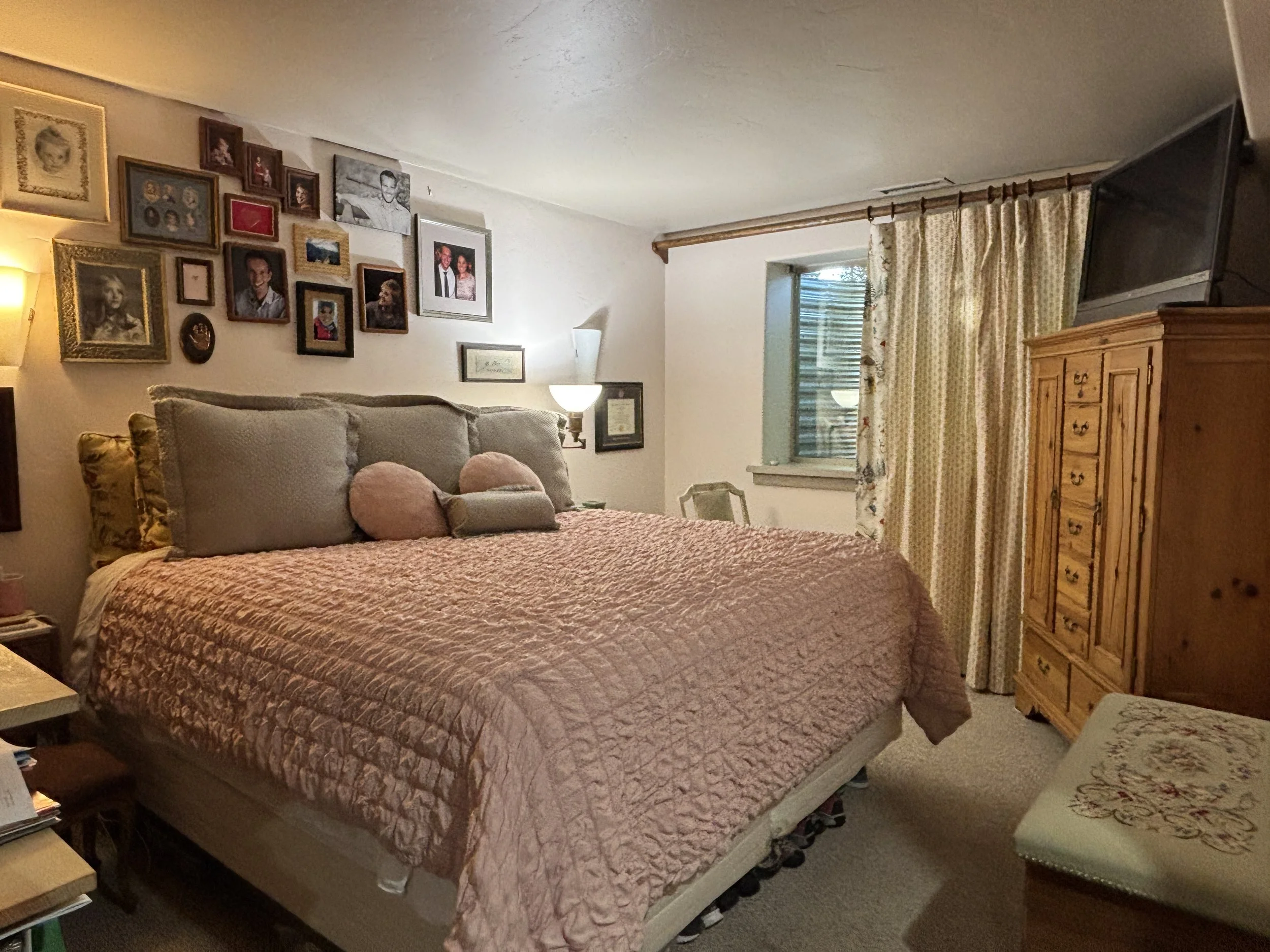 10 Bedroom 01.jpg