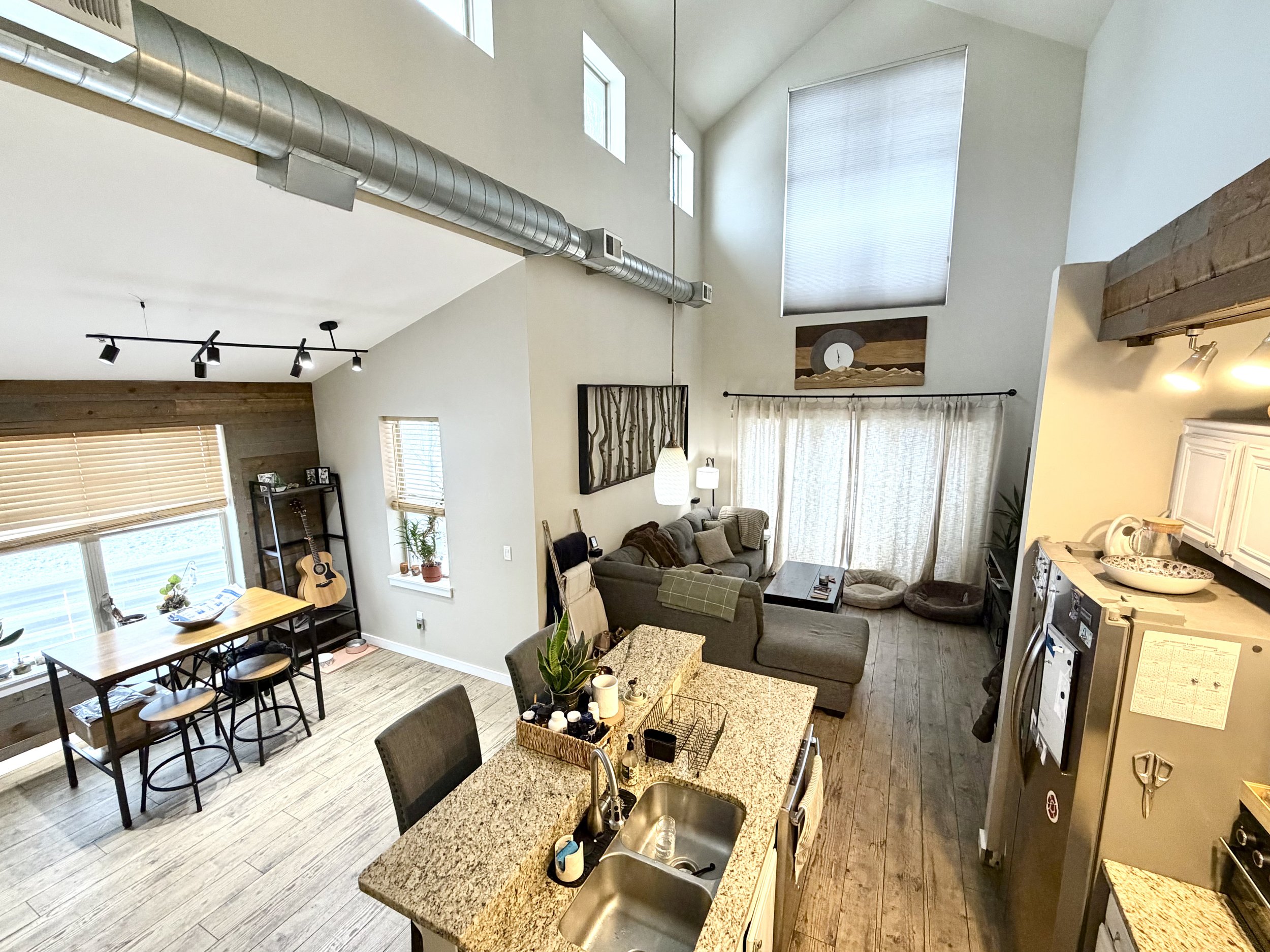 02 Kitchen 01.jpg