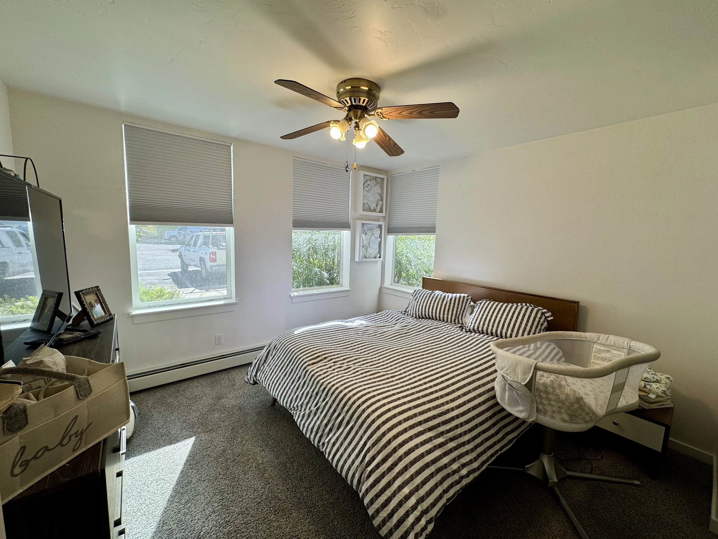05 Primary Bedroom 01.jpg