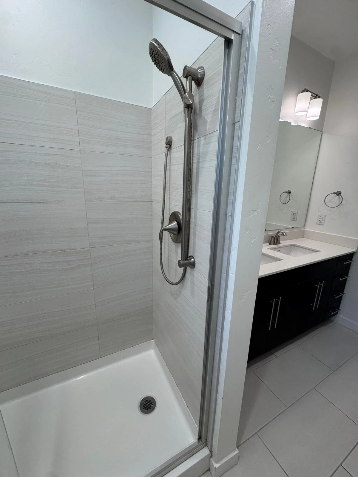 05 Bath 03.jpg