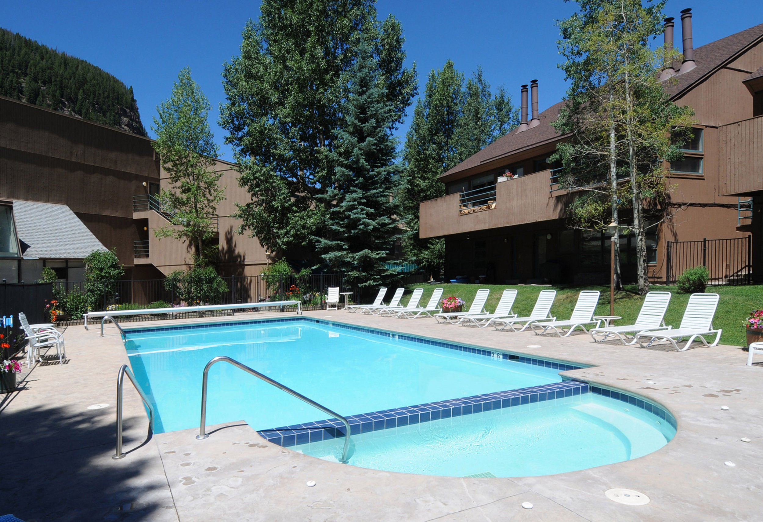 11 Pitkin Pool 01.jpg