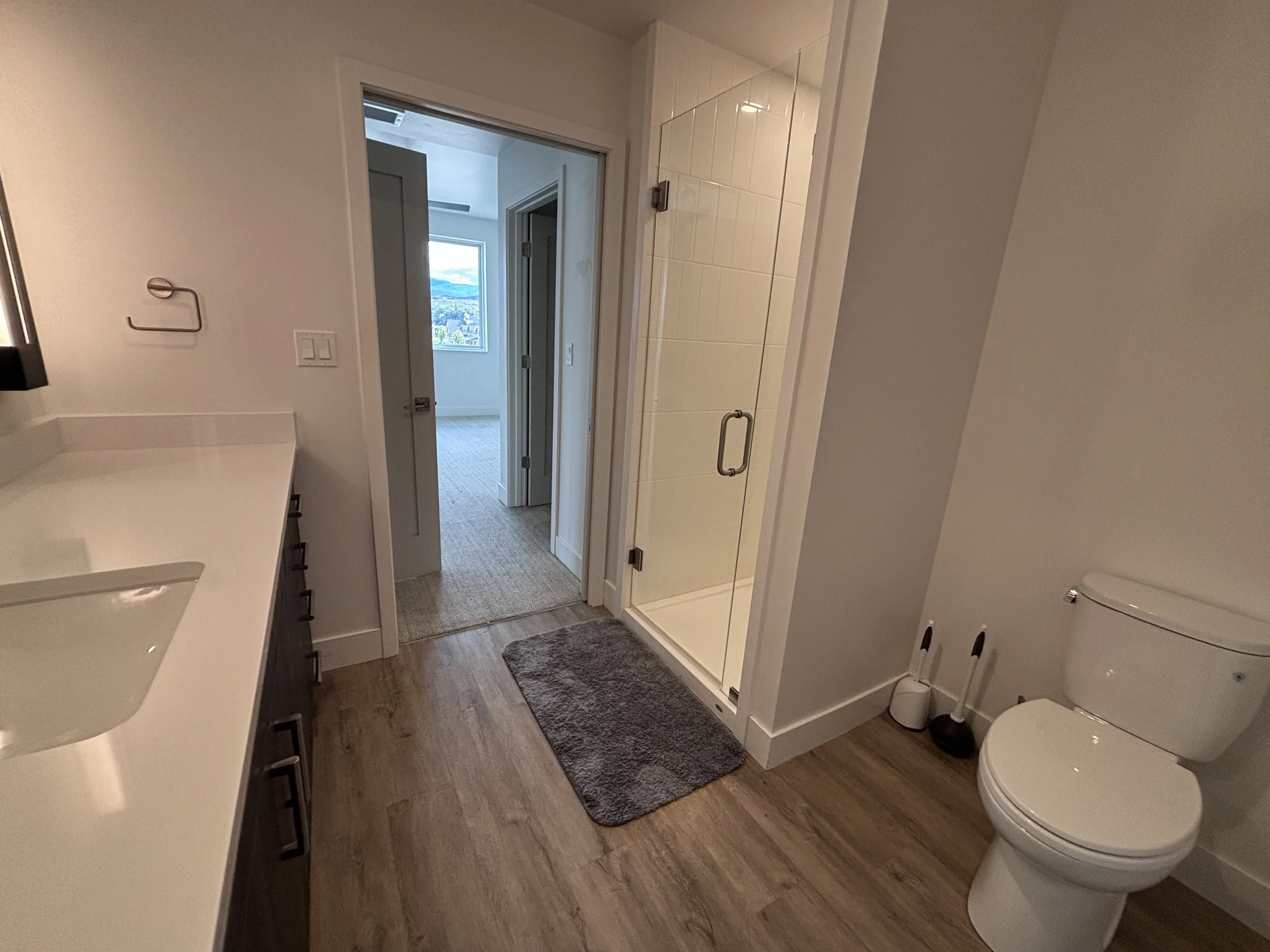 05 Bath 02.jpg
