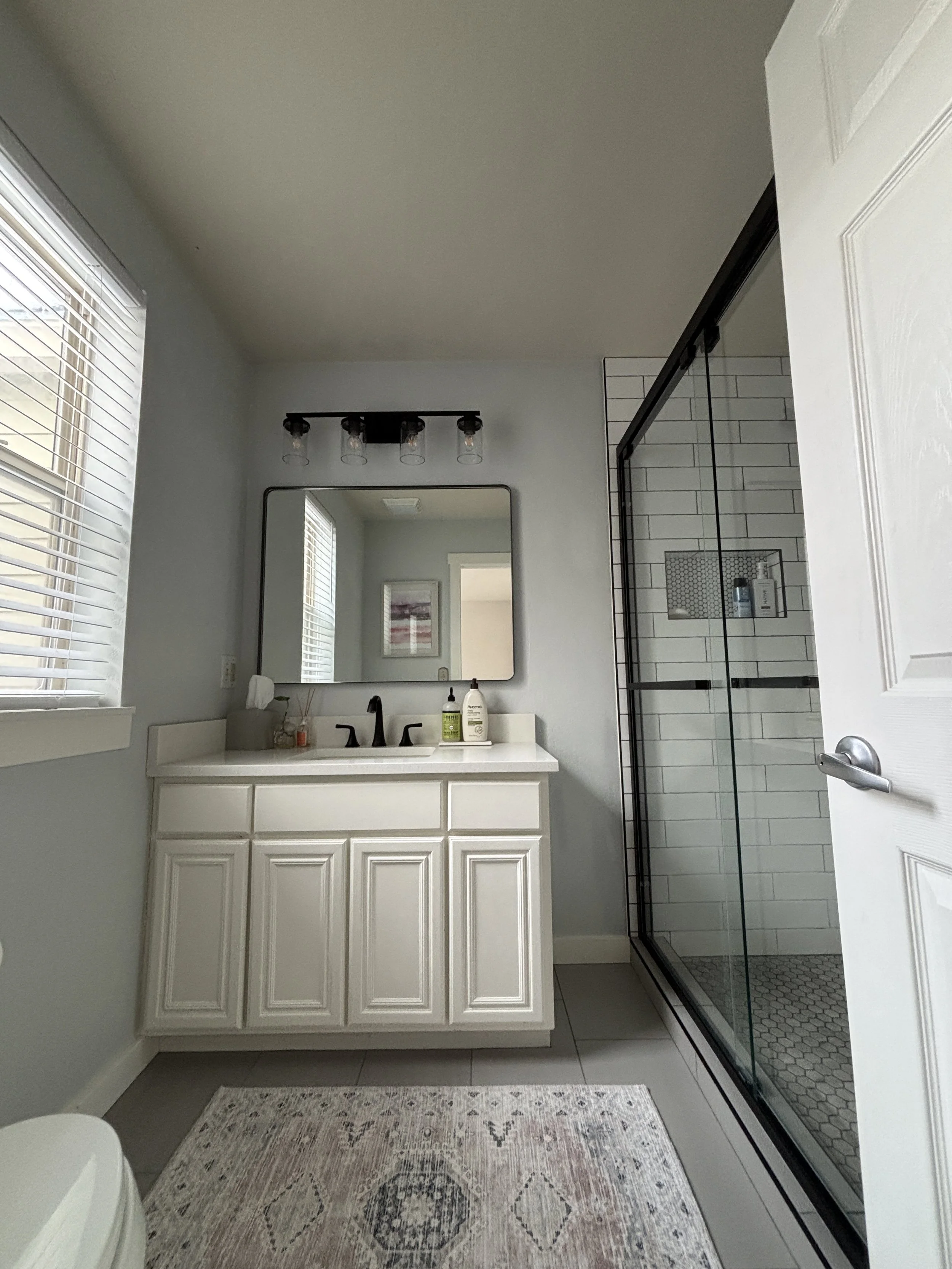 07 Primary Bath 01.JPG