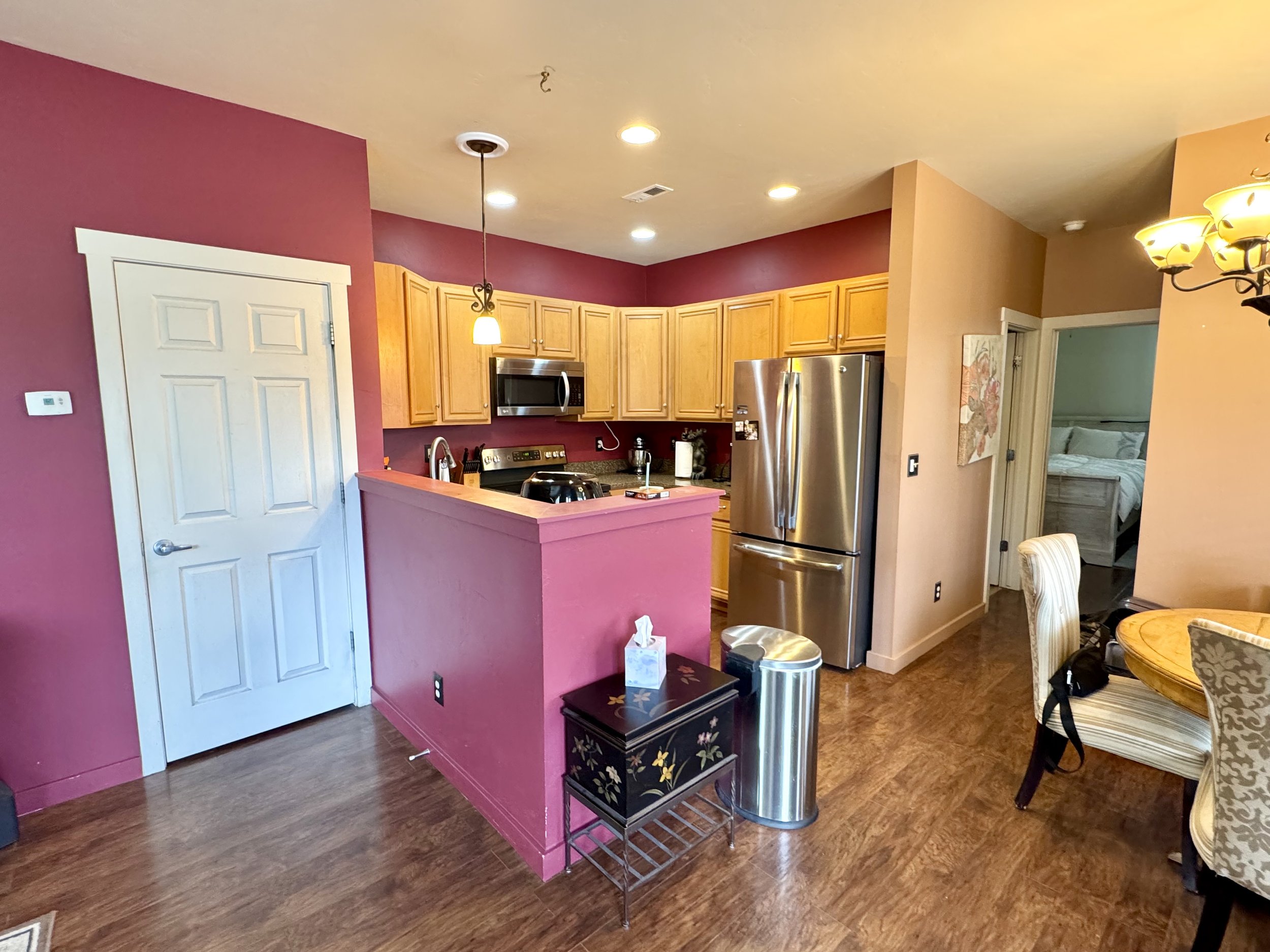 03 95 Silver Kitchen 01.jpg