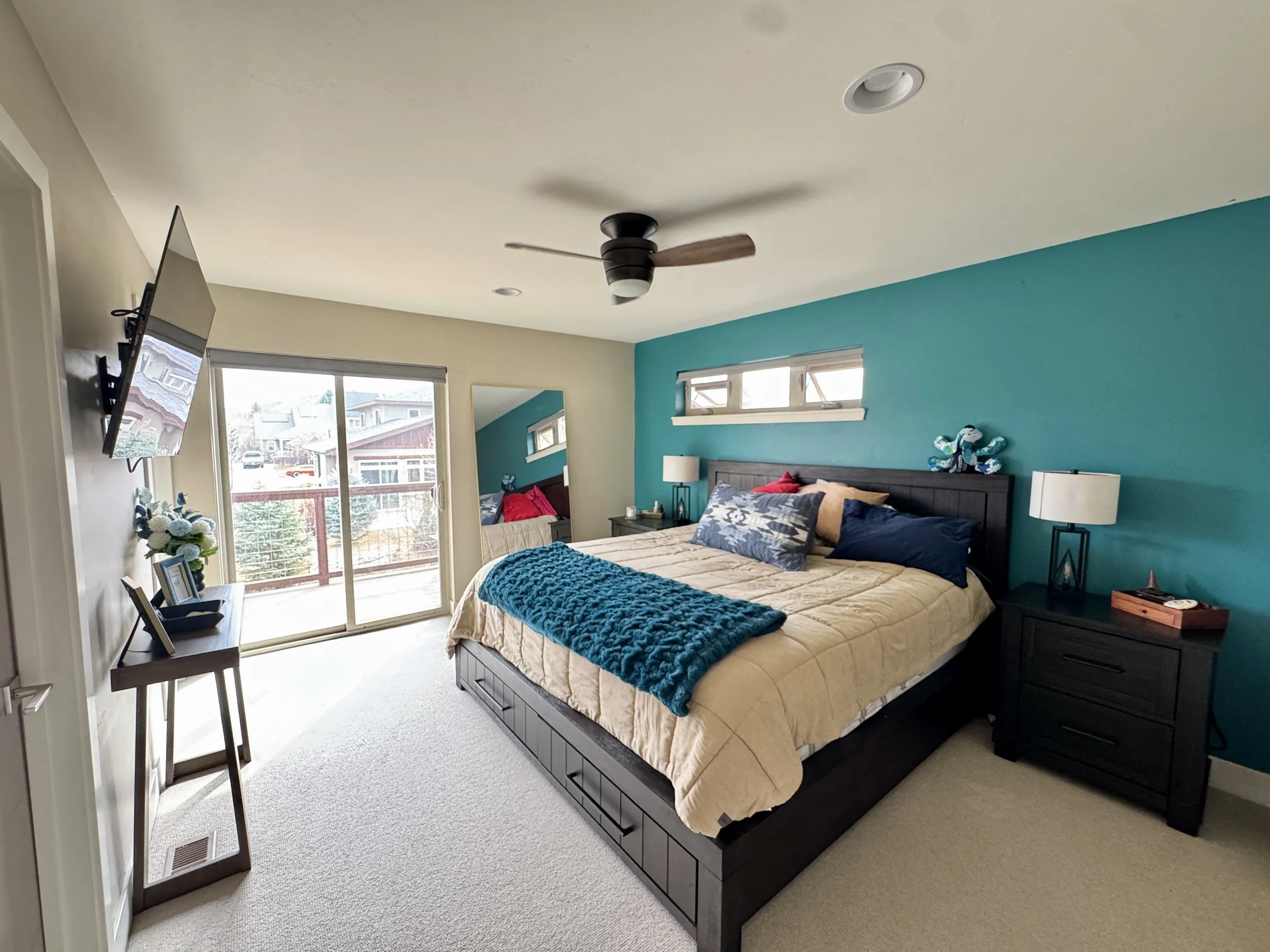 05 Primary Bed 01.jpg