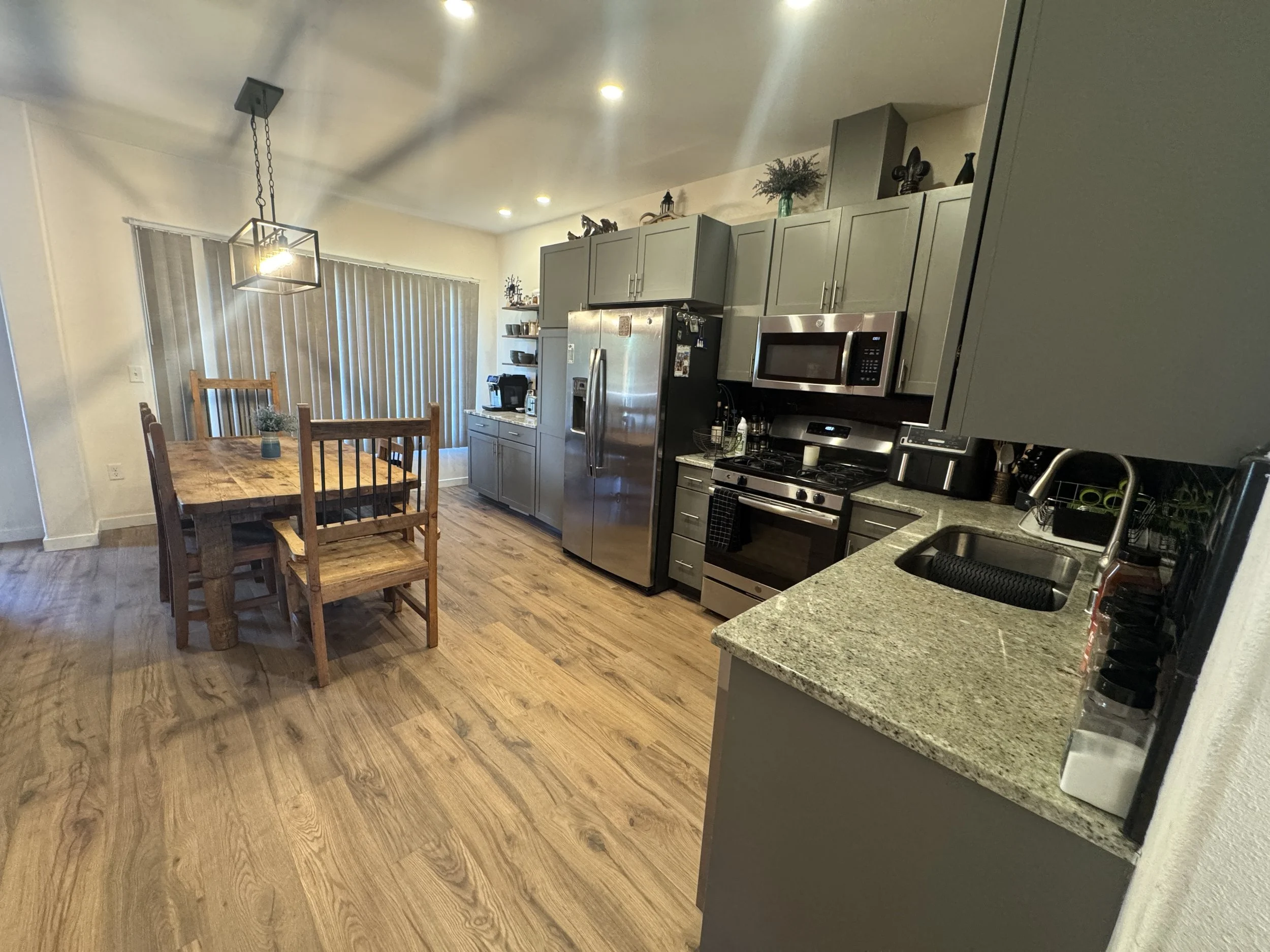 02 Kitchen 01.JPG