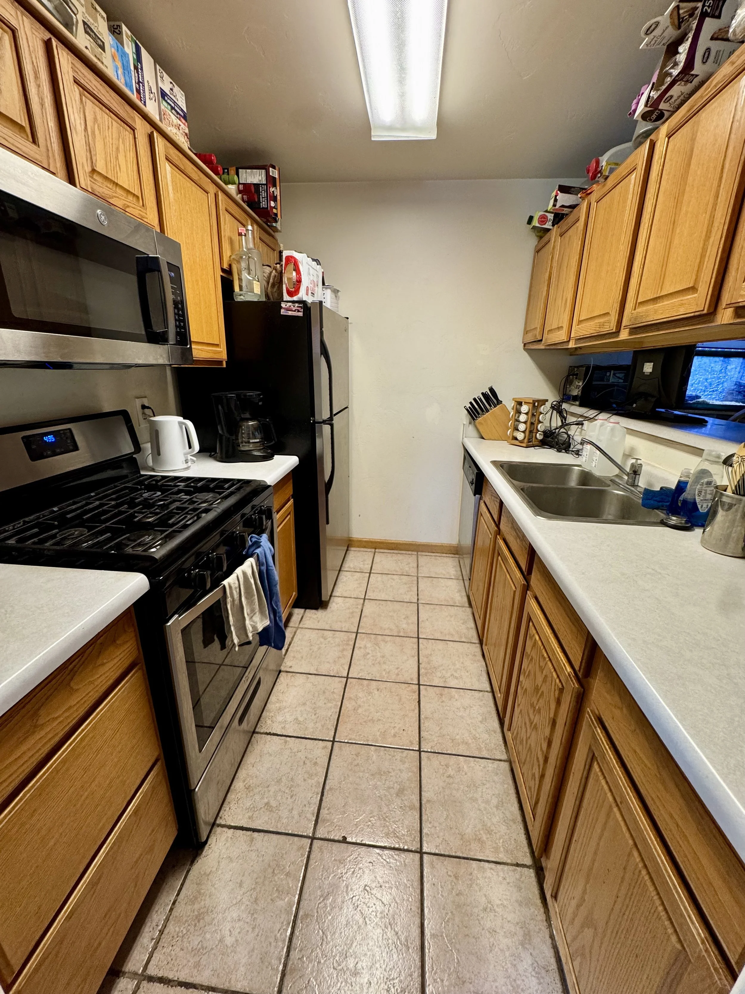04 Kitchen 01.jpg