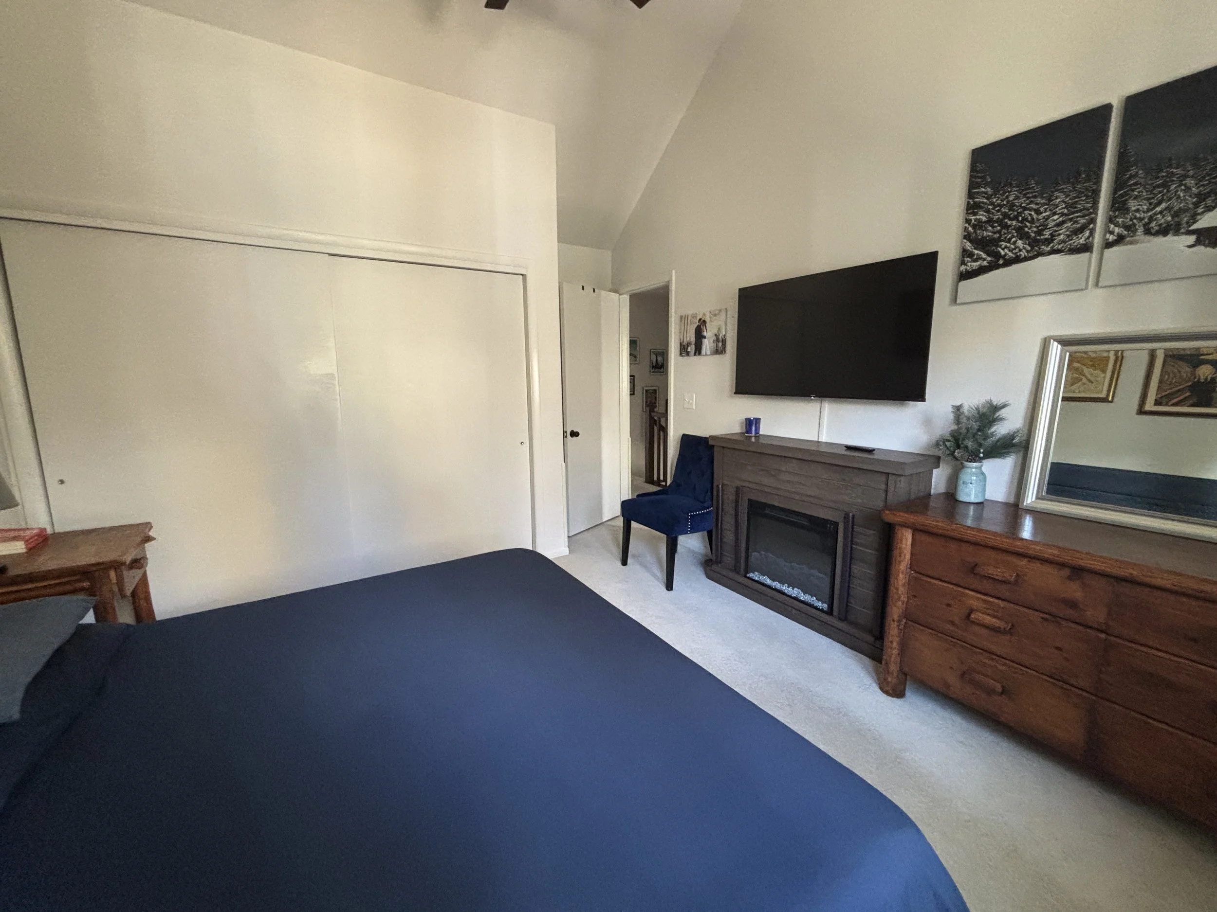 04 Bedroom One 02.jpg