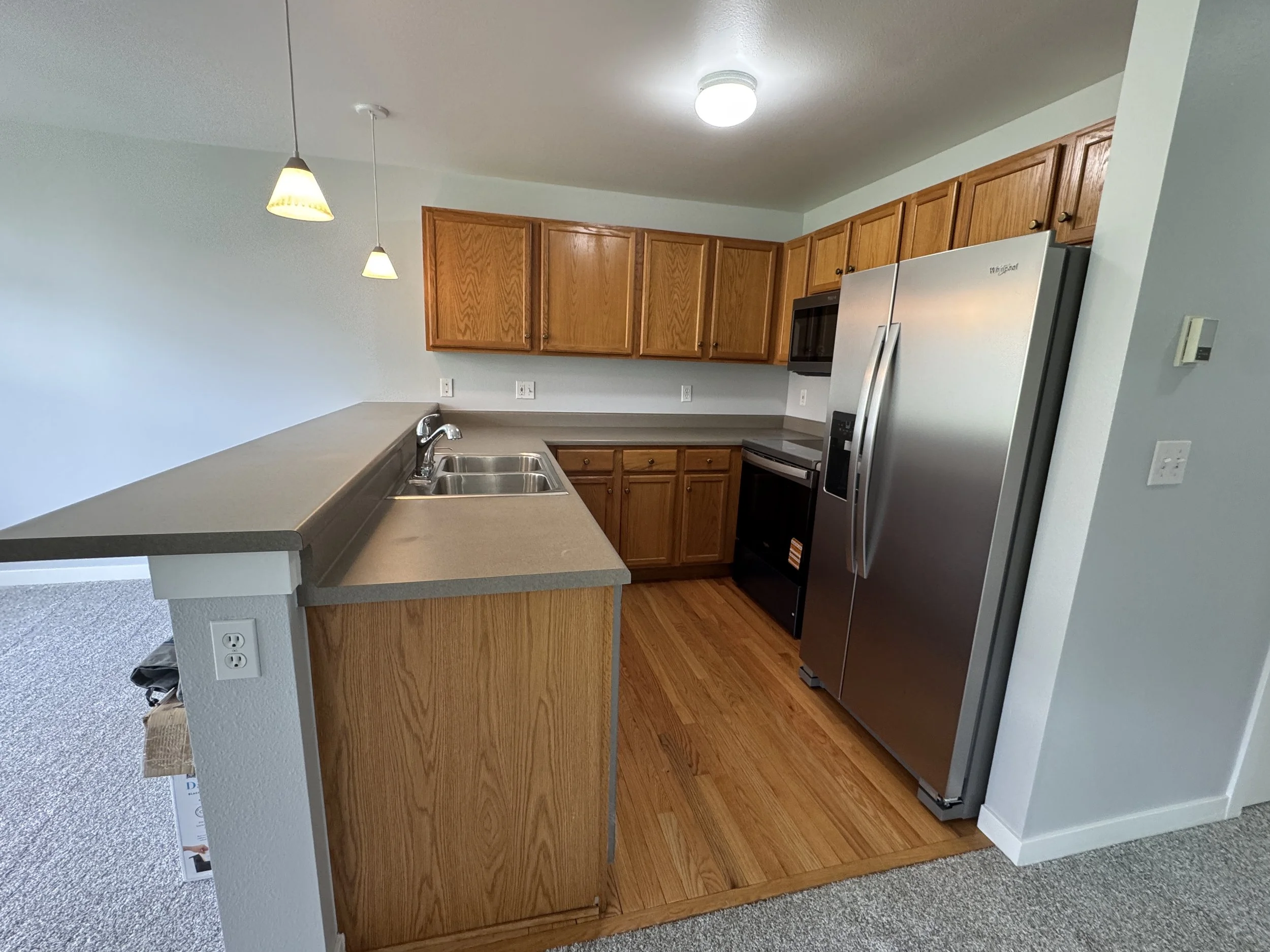 03 Kitchen 01.JPG