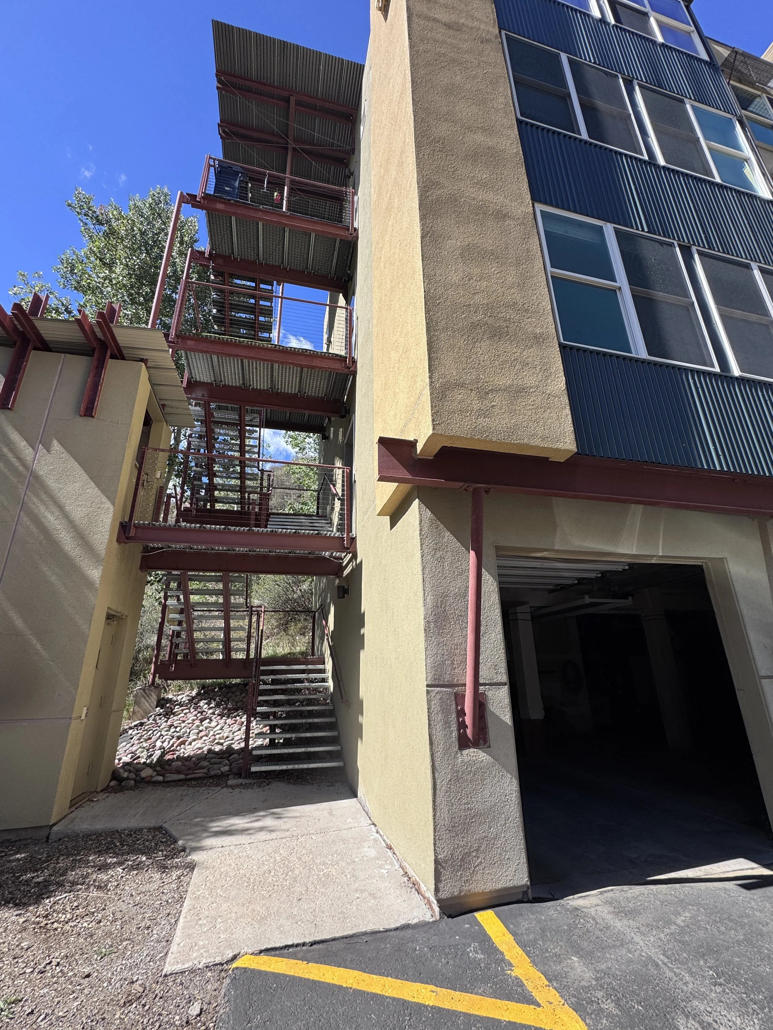10 Exterior 01.jpg