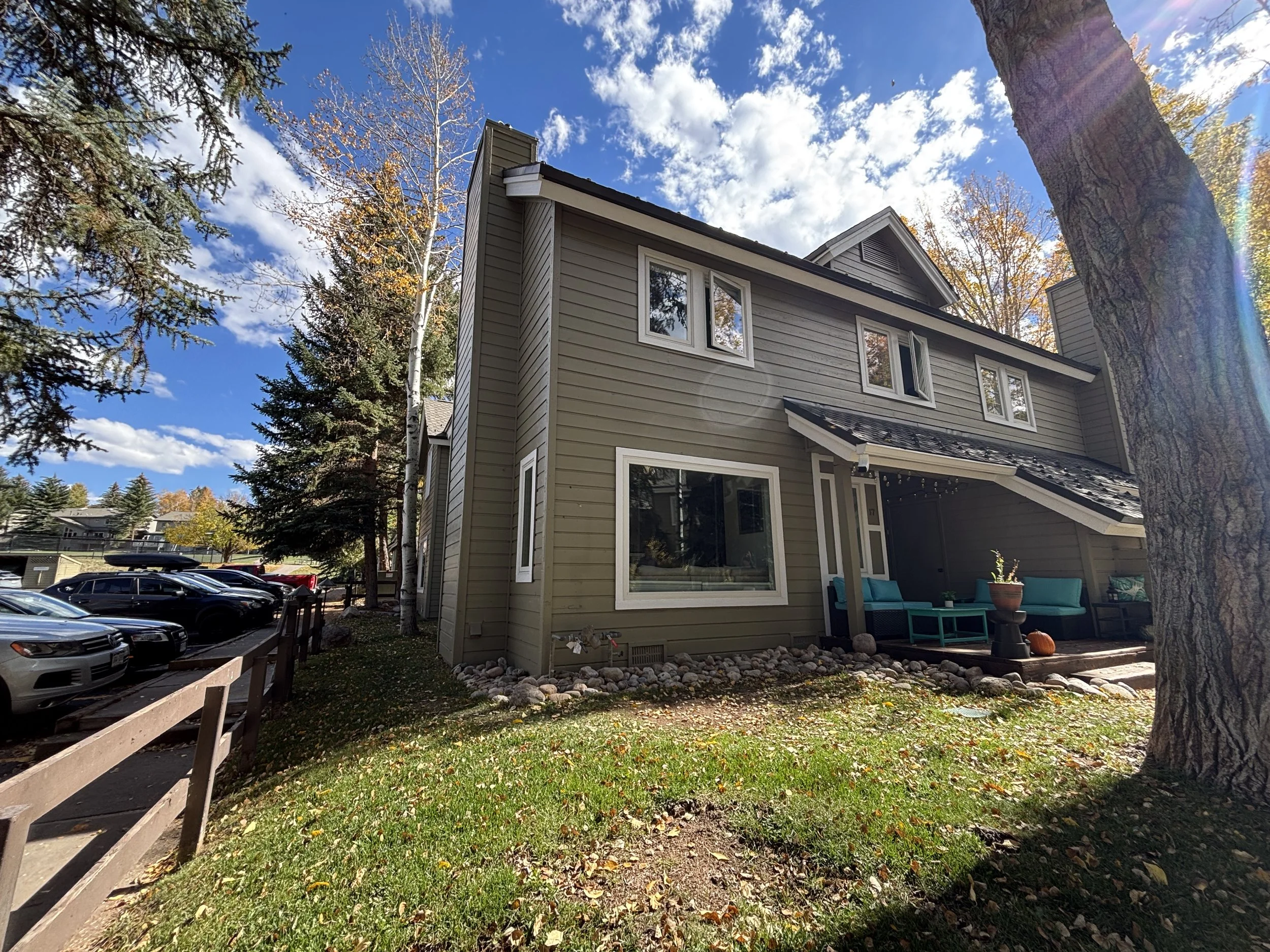 01 Exterior 02.jpg
