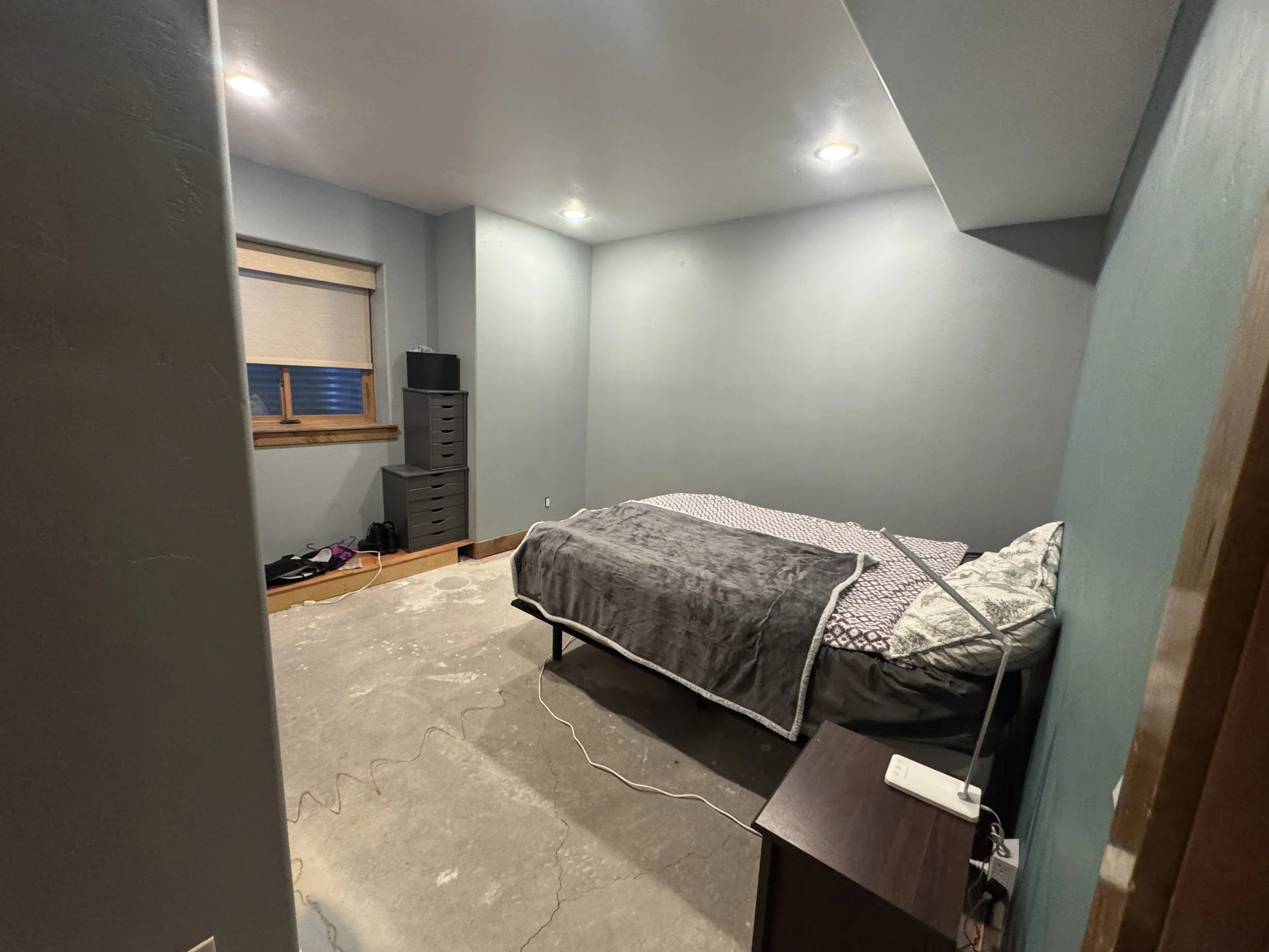 16 Basement Bed 02.JPG