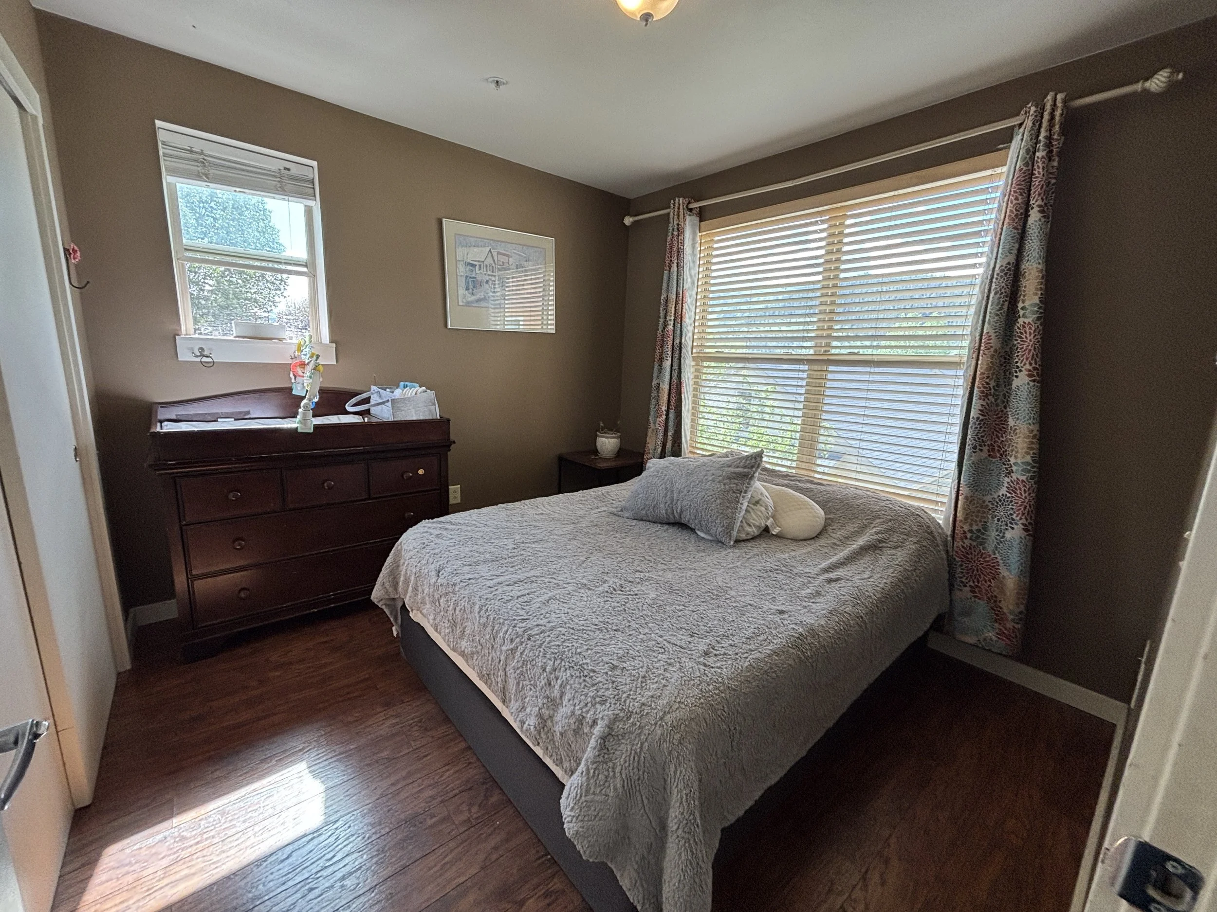 05 Bedroom One 01.JPG