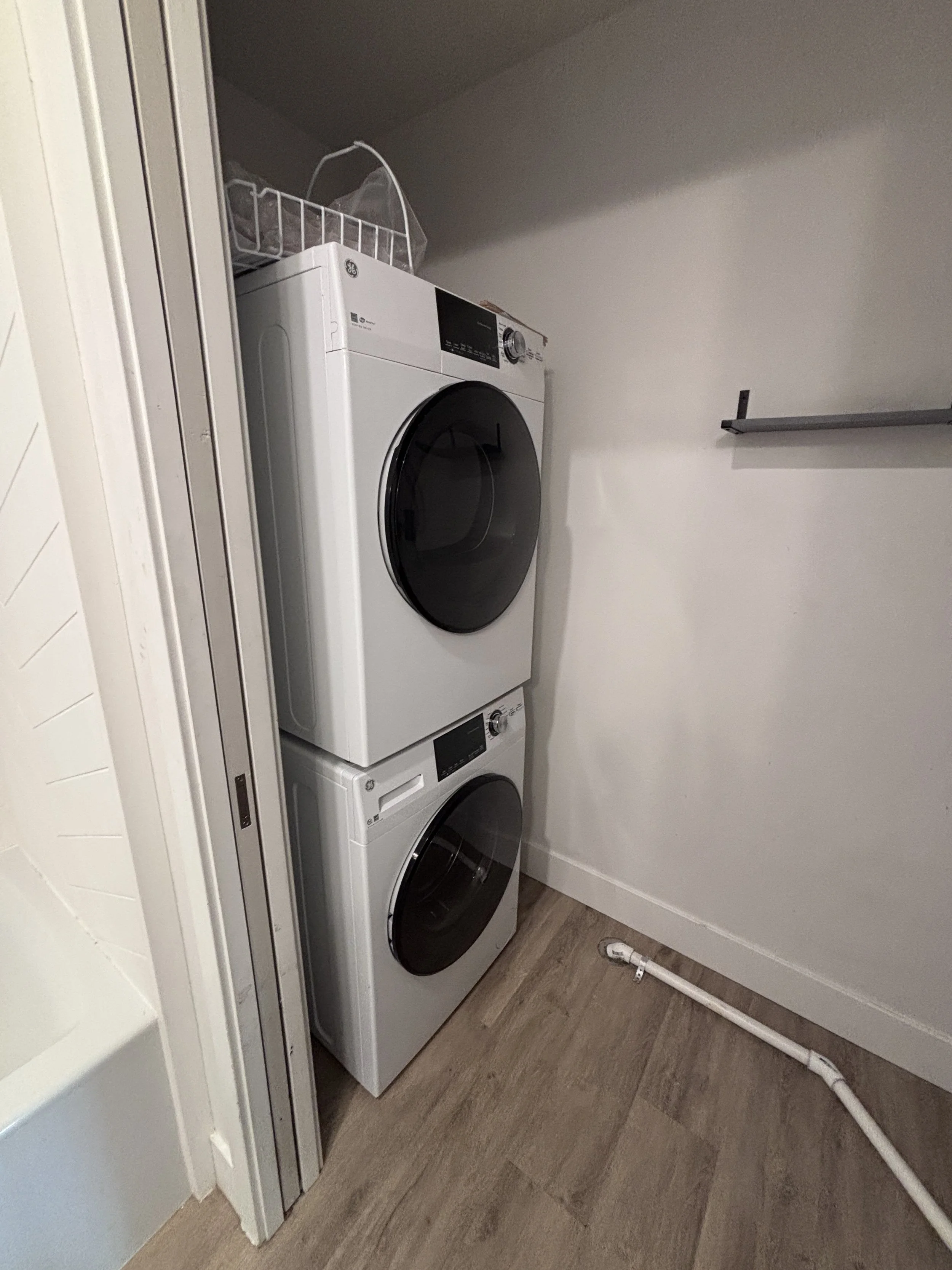 08 Laundry 01.jpg