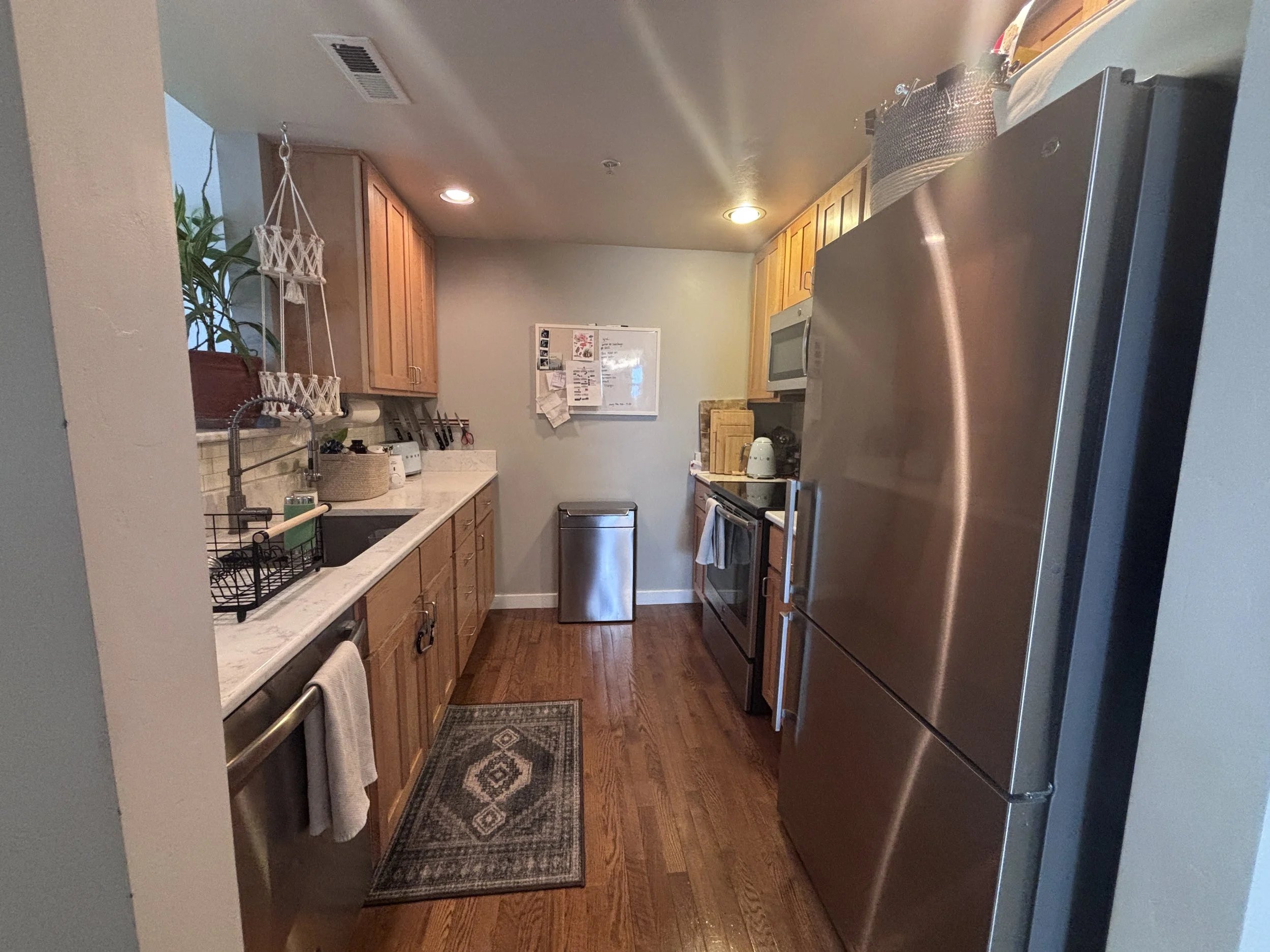 04 Kitchen 02.jpg