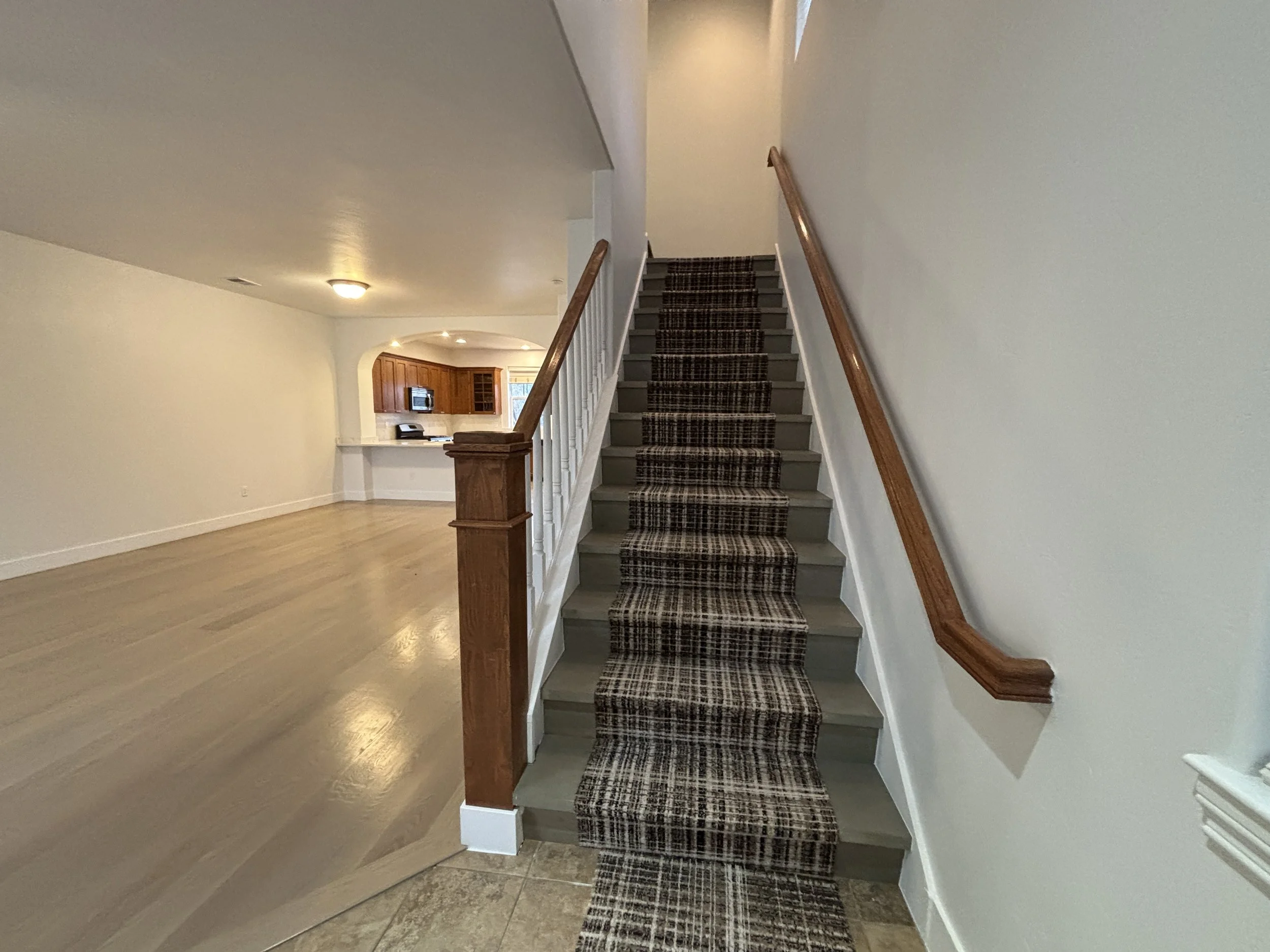 05 Stairs 01.JPG