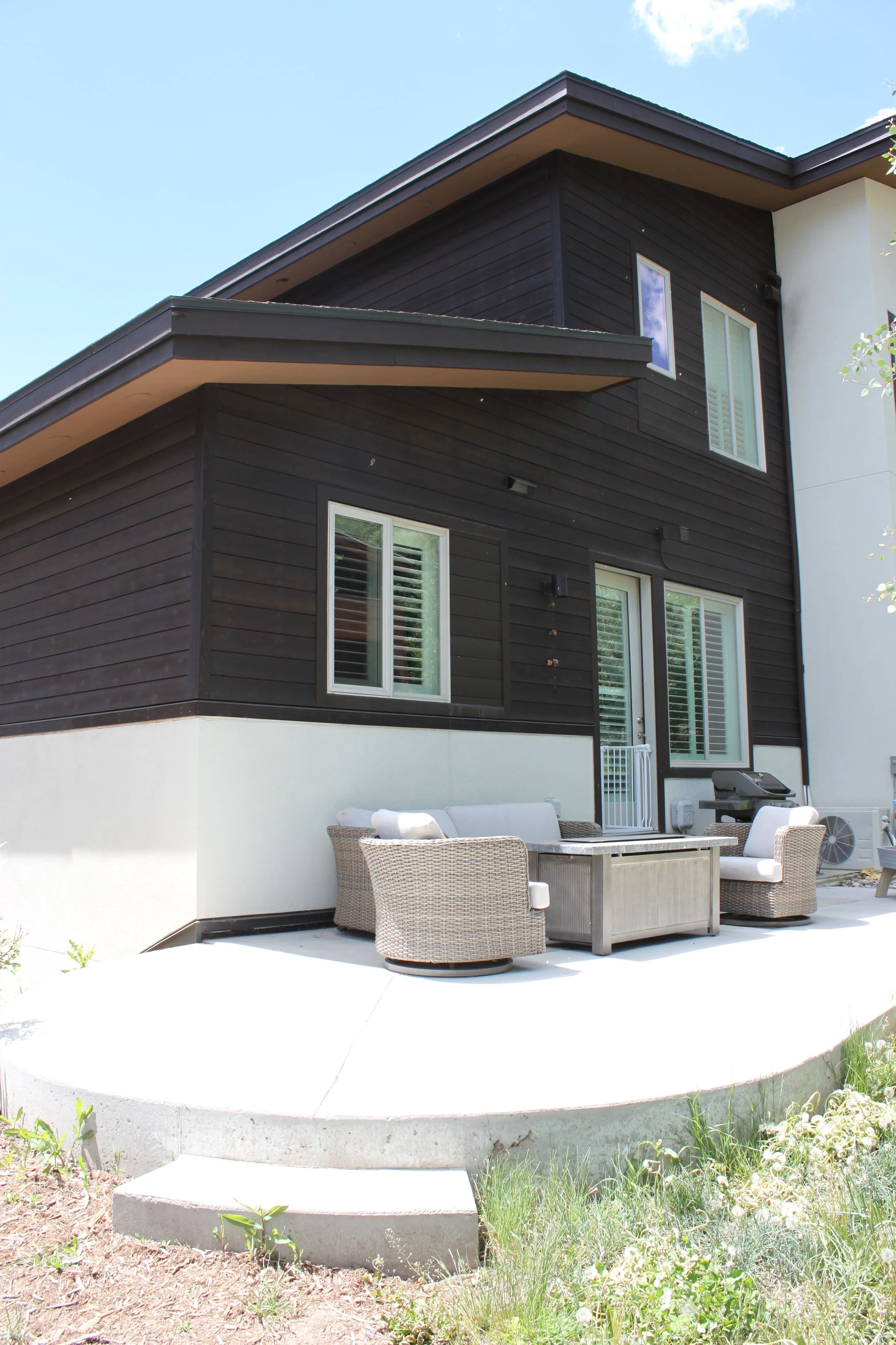 11 Patio 02.JPG