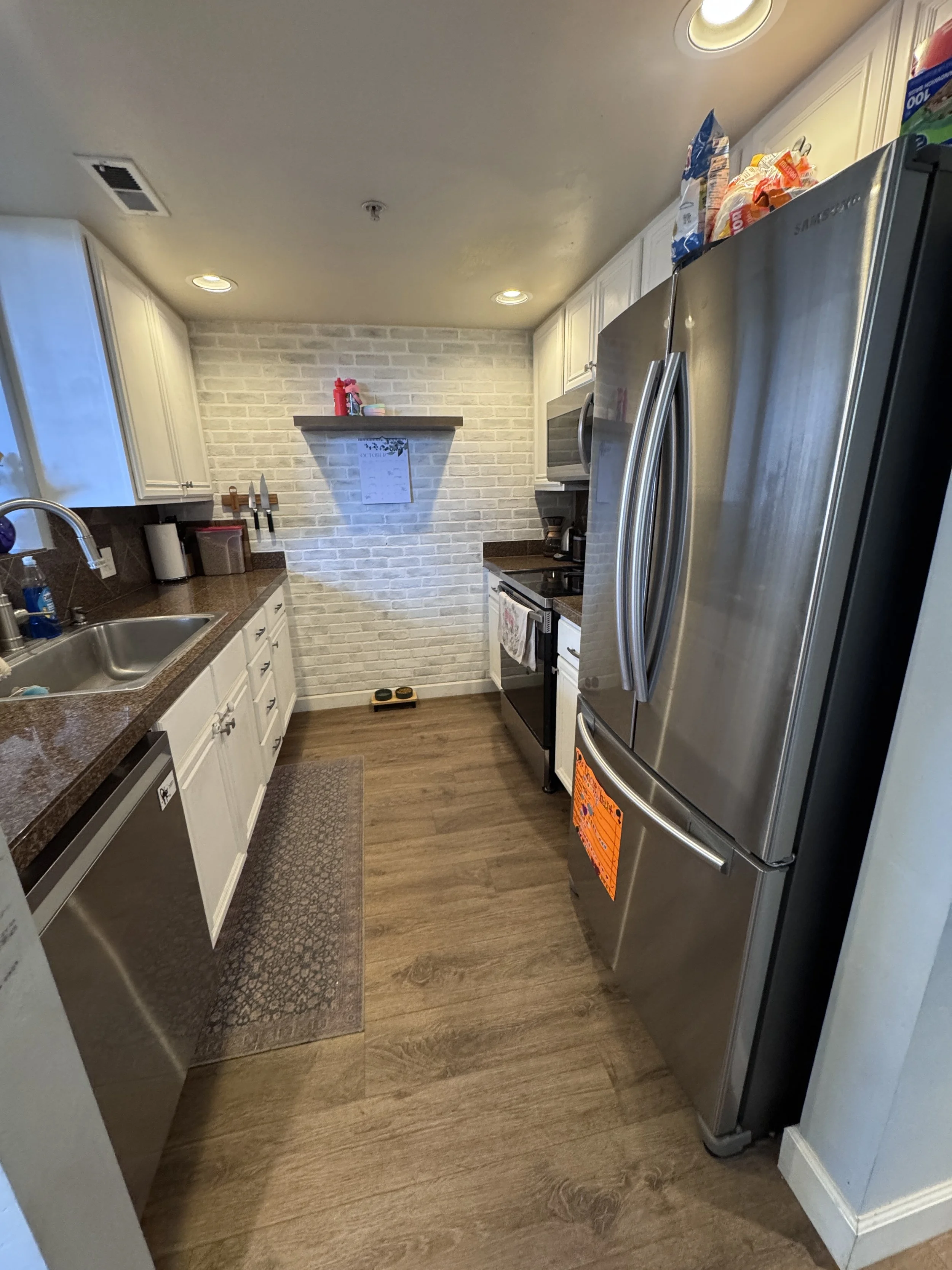 04 Kitchen 01.JPG