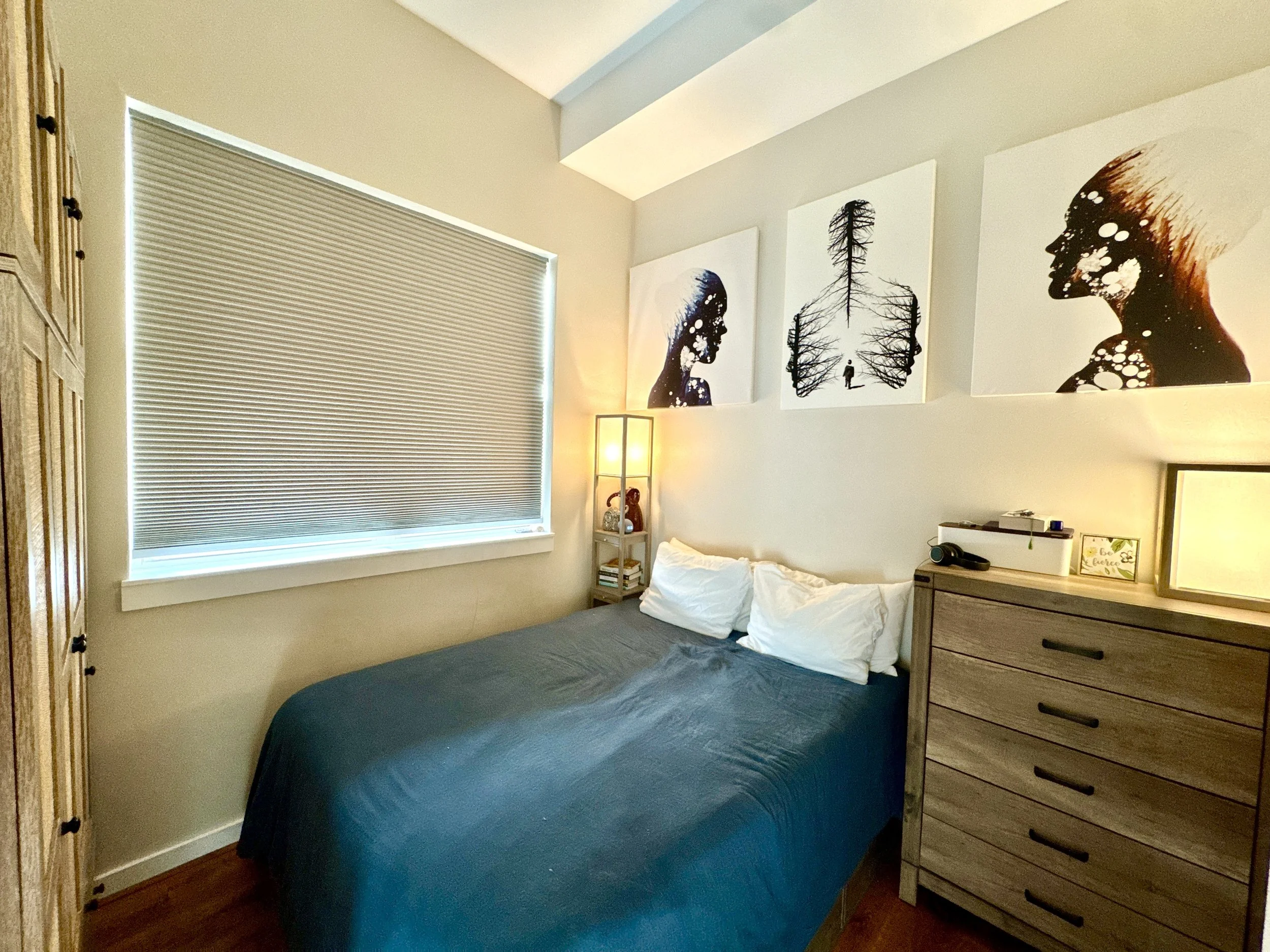 05 Primary Bedroom 01.jpg