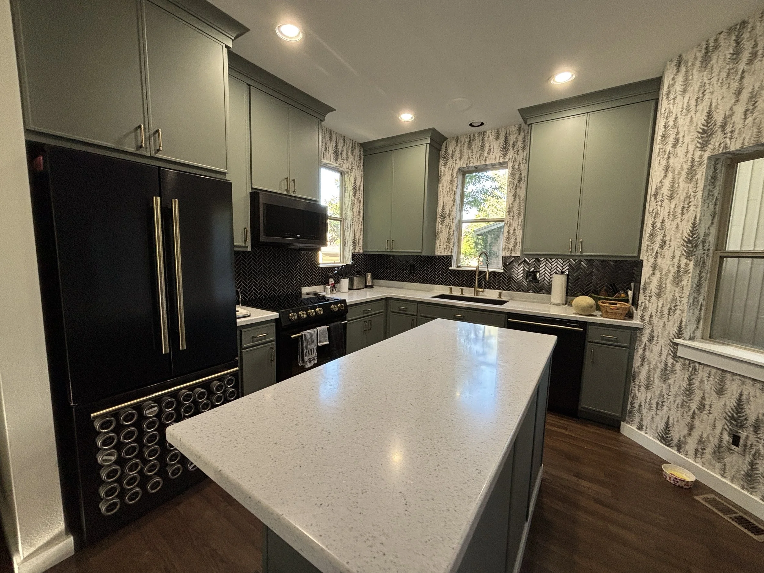 03 Kitchen 02.jpg