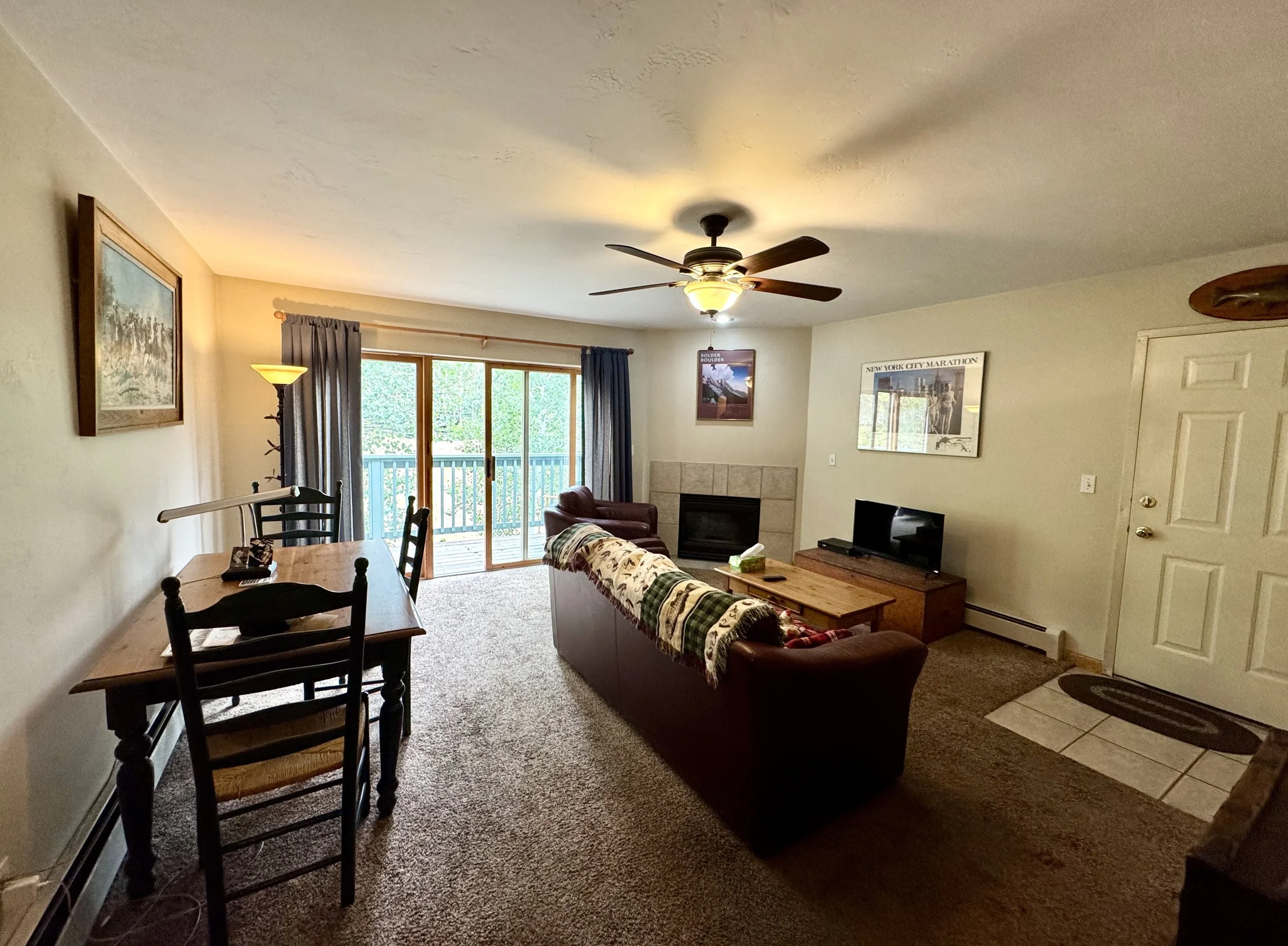 02 Living Dining 02.jpg