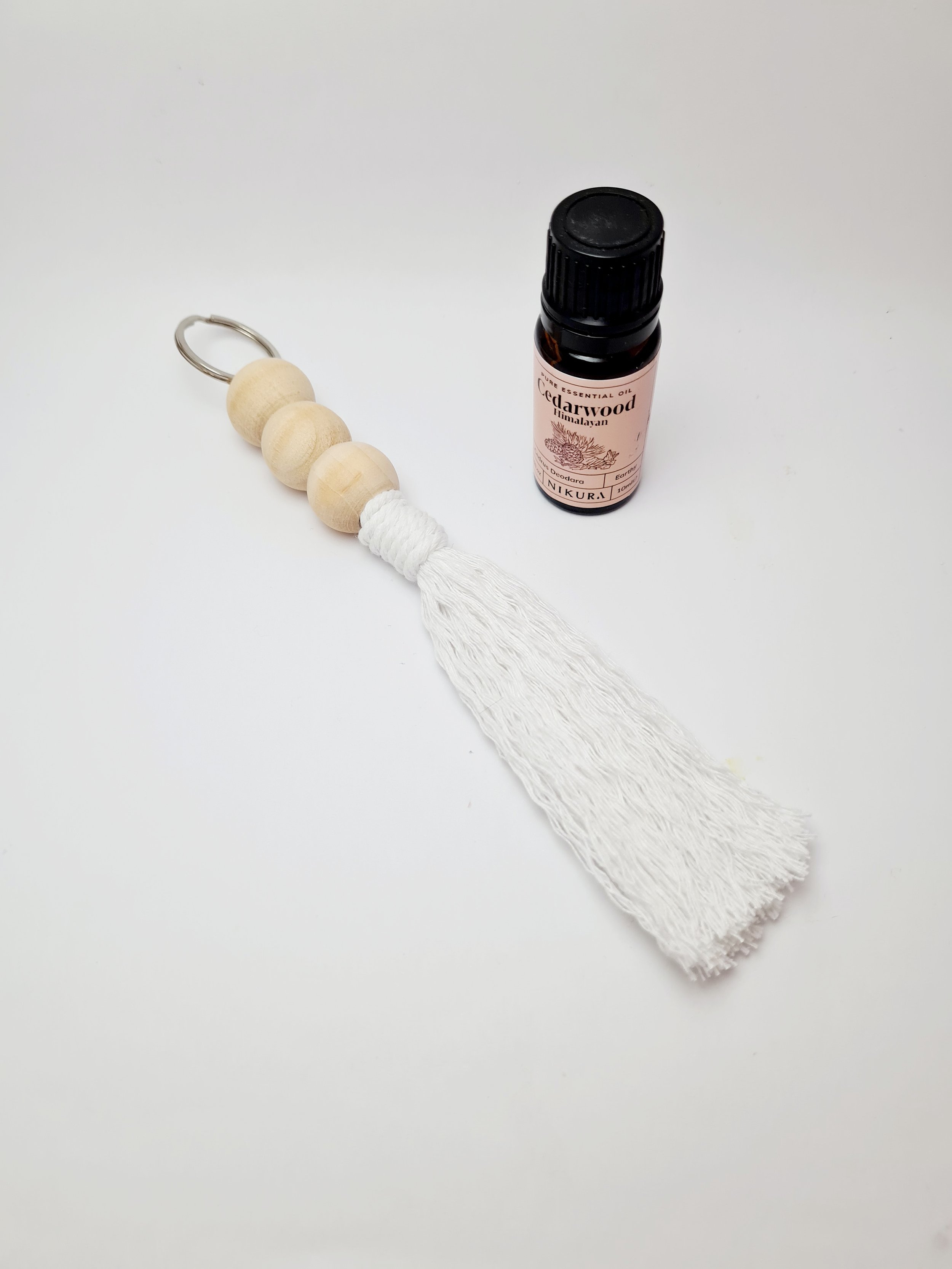 ECO FRESHLY -The Original Car Air Freshener Diffuser Wood Beads The Blossom Hut White