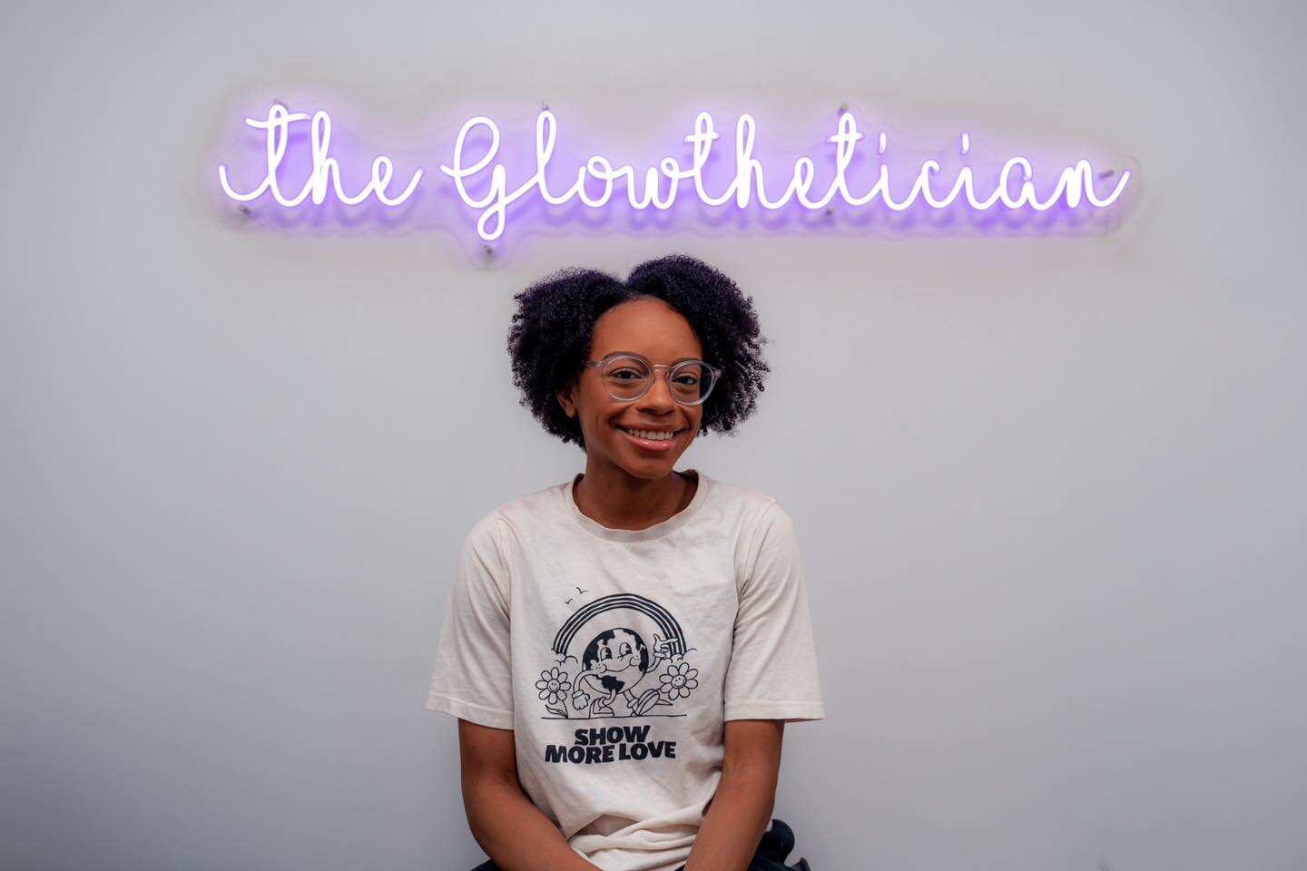 Allow me to introduce myself! Hi there, I&rsquo;m J&eacute;la, the founder of The Glowthetician, a skin and wax based studio based in Gurnee, Illinois. Growing up, I was always intrigued with everything beauty and wellness and myself struggled with a