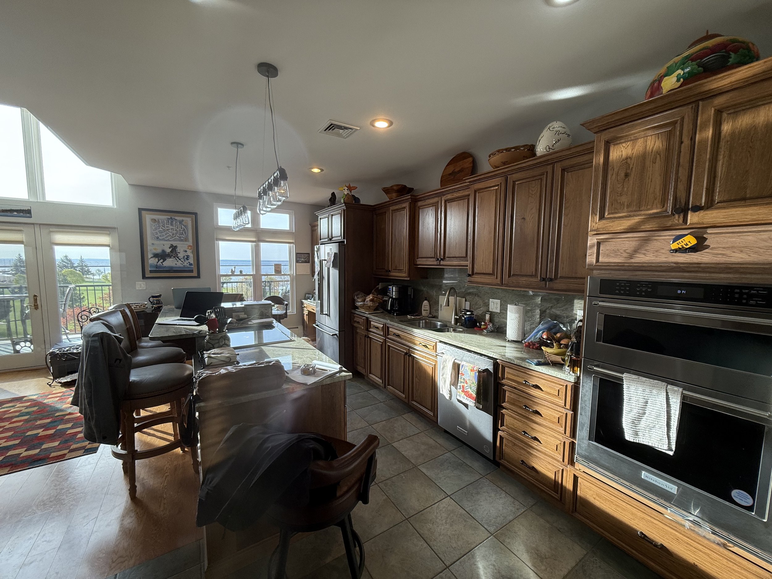 Kitchen (2).jpg