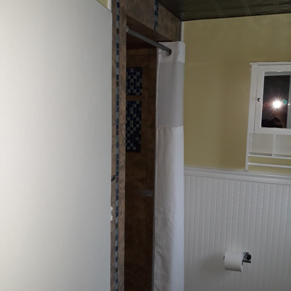 09 En Suite Bathroom(1).jpg