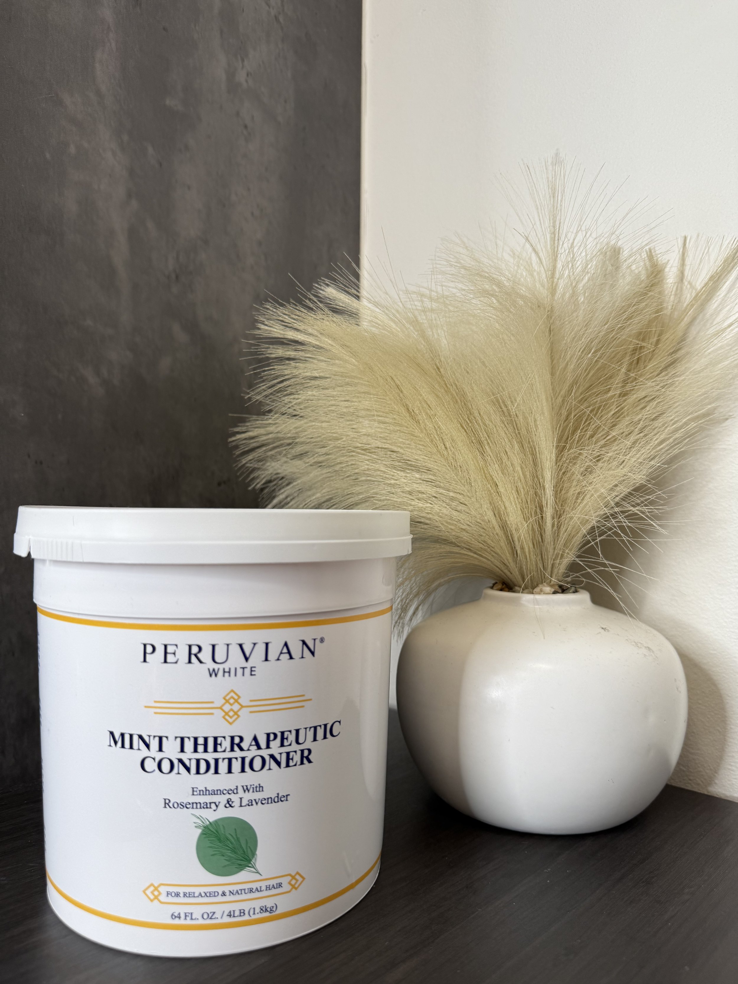 Mint Therapeutic Conditioner 64 OZ. / 4LB (1.8kg)