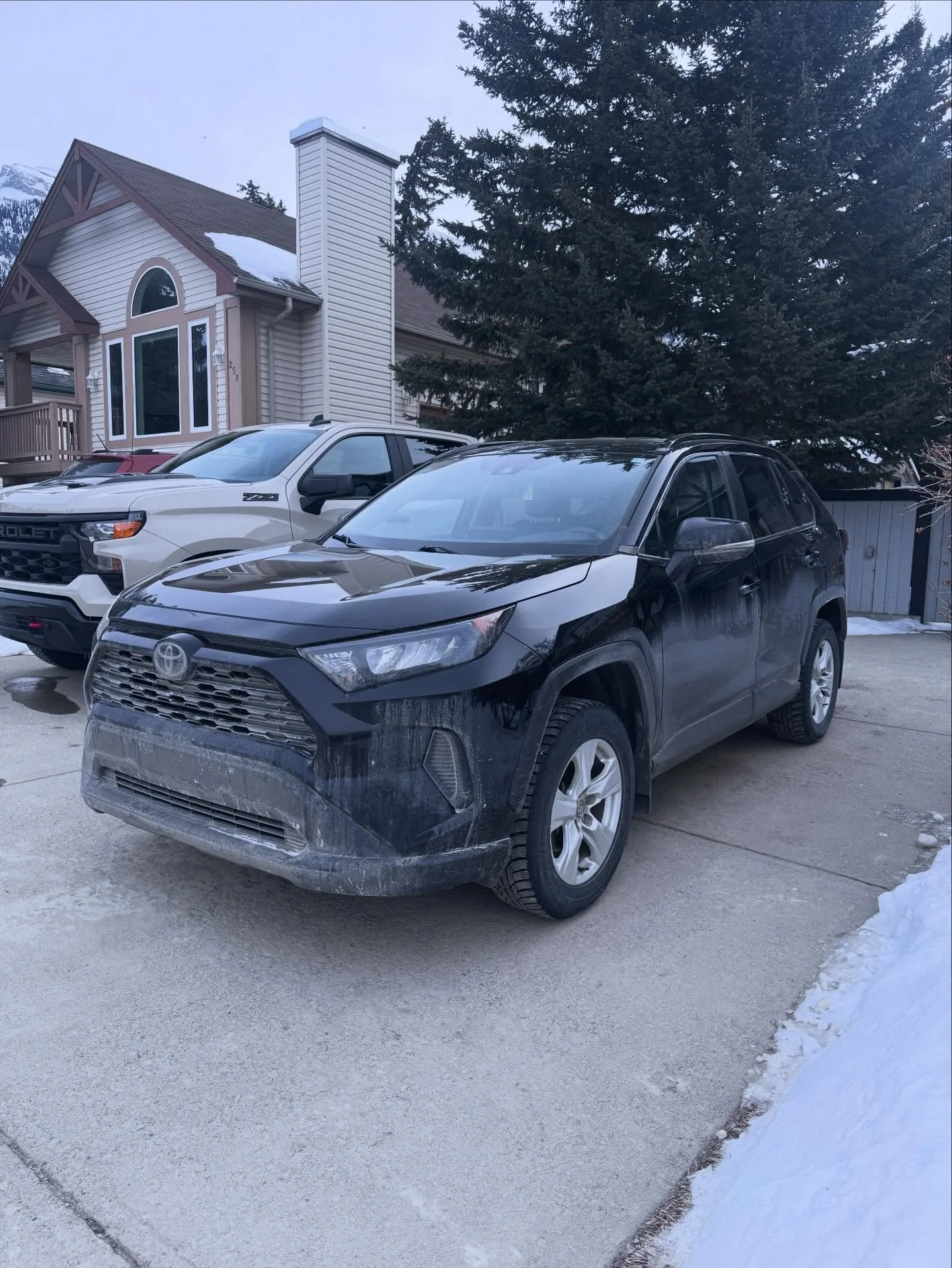Return customer in for another fresh detail! #rav4 #toyota #canmore #detailing