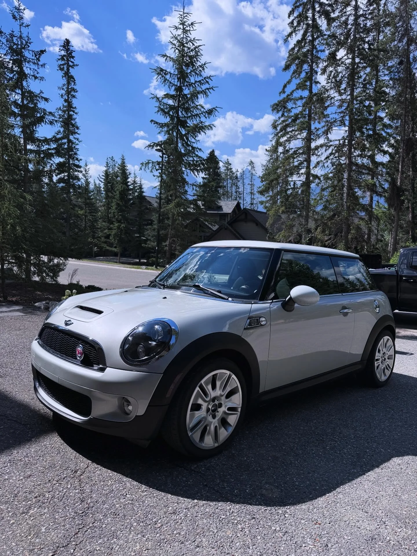 A clean car just hits different. ✨

Professional mobile detailing&mdash;we come to you.

🌐 doubleblackdetailing.com

📍Canmore &bull; Banff

#minicooper #MobileDetailing #Canmore #Banff