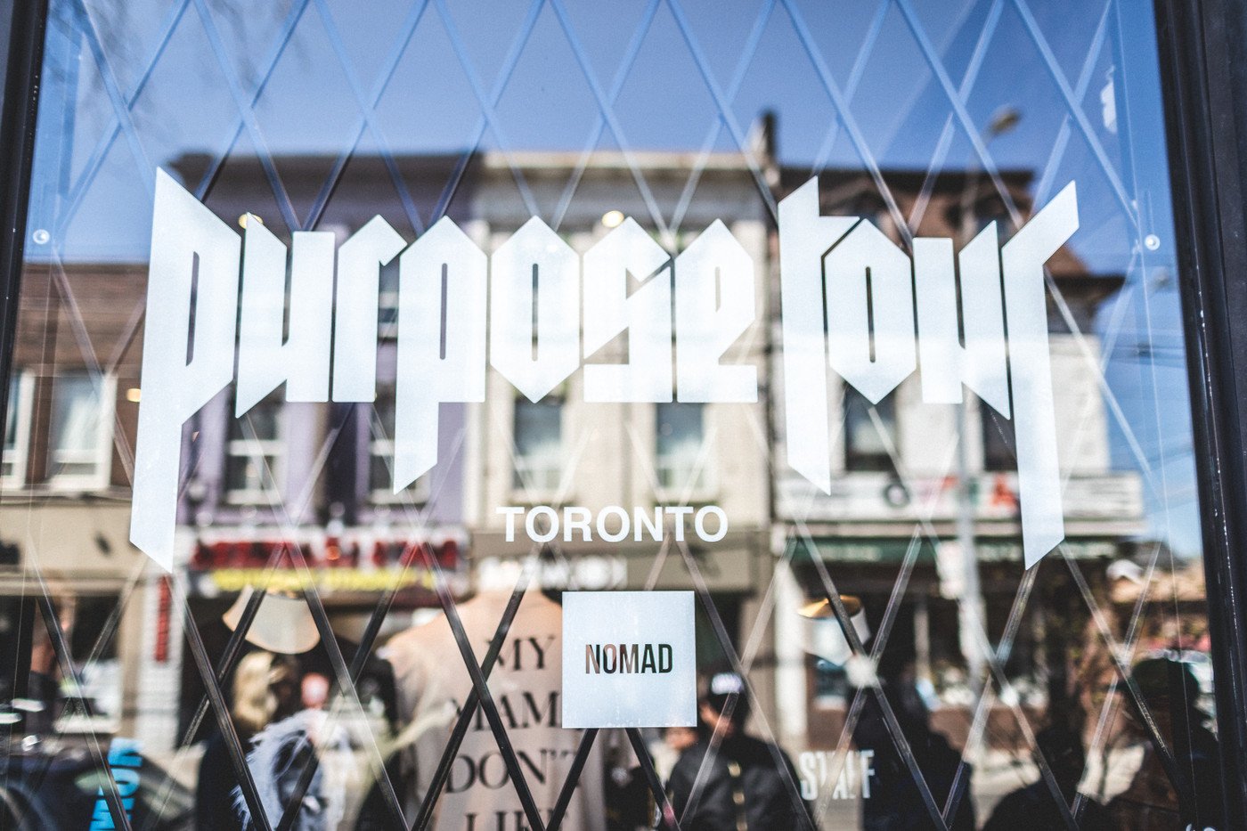 https___hypebeast.com_image_2016_05_justin-bieber-purpose-tour-toronto-pop-up-16.jpg