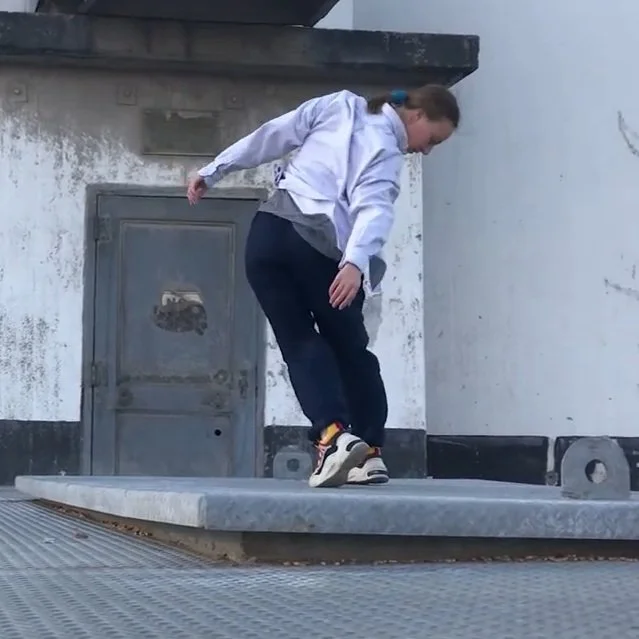 Positioning itself between the practices of expanded cinema, performance, and meditative listening, "A Memory Held in You", curated by Allegra Hangen and Alex Jacobsen is an immersive virtual installation that examines how what we see, hear, and feel