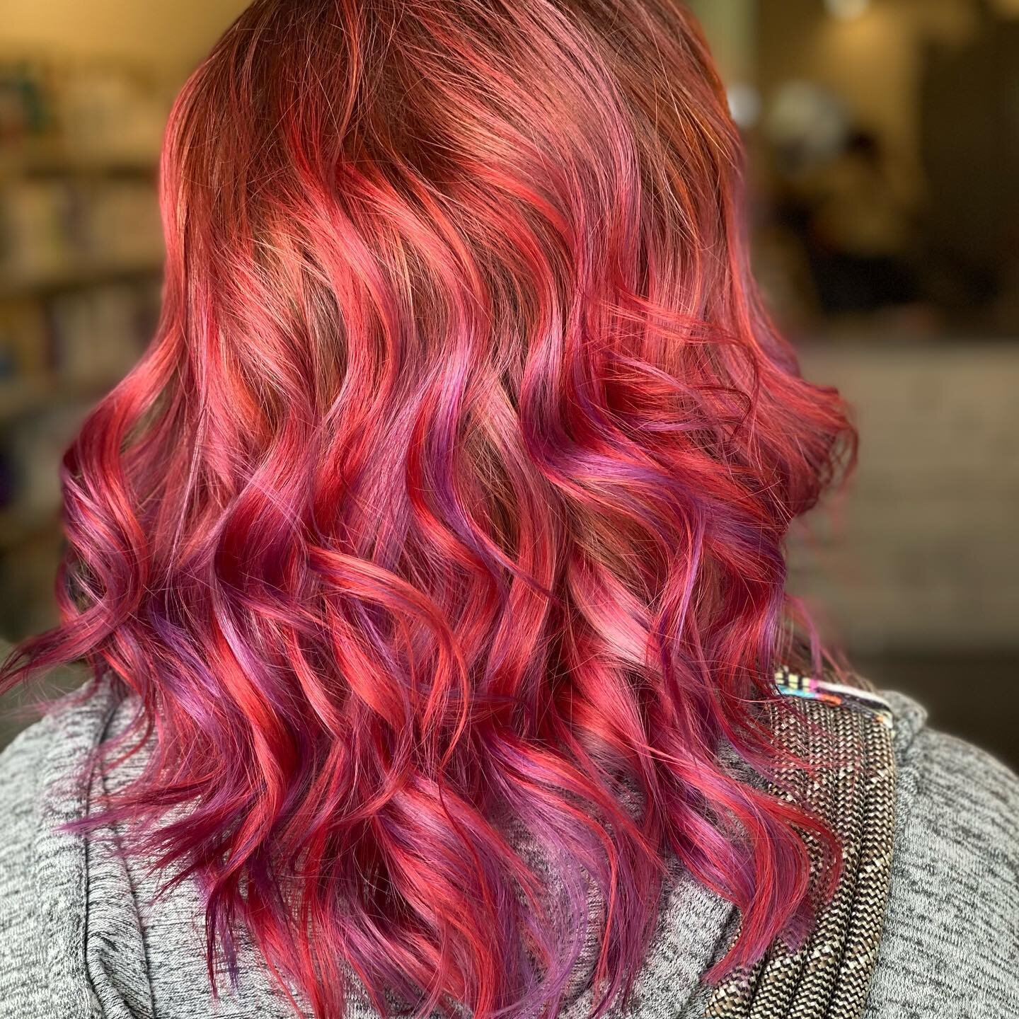 Fun pops of intense red and purple.  #puplriot #joicocolorintensity #unitehair
