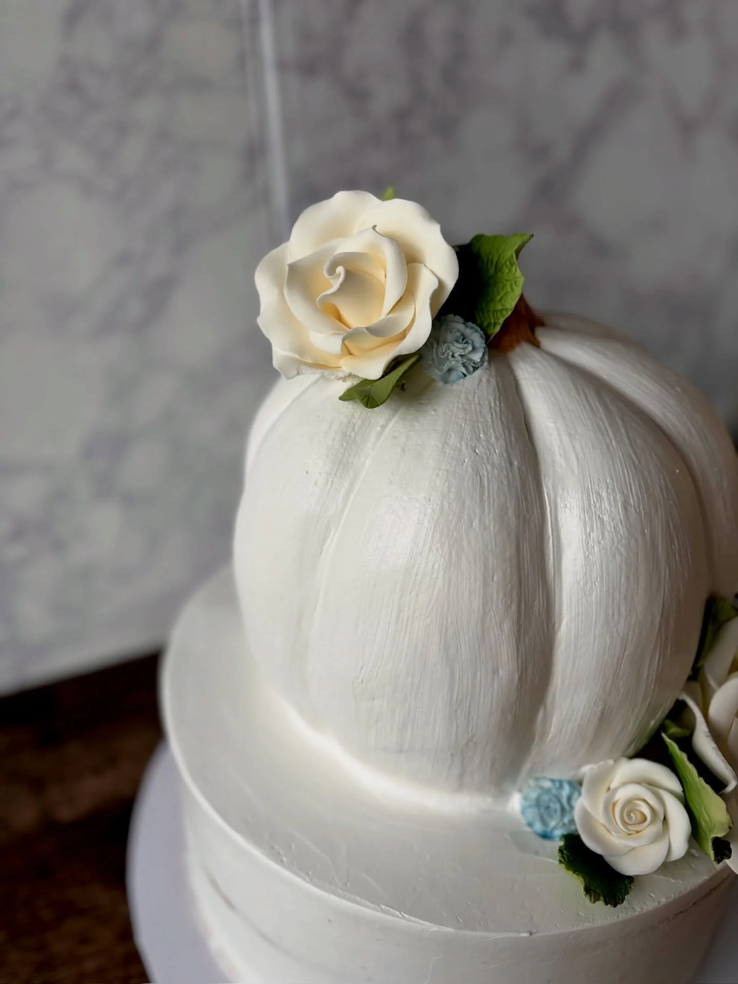 It might not *feel* like fall, but that&rsquo;s not gonna kill the autumnal spirit in our heart🍂😌🎃
