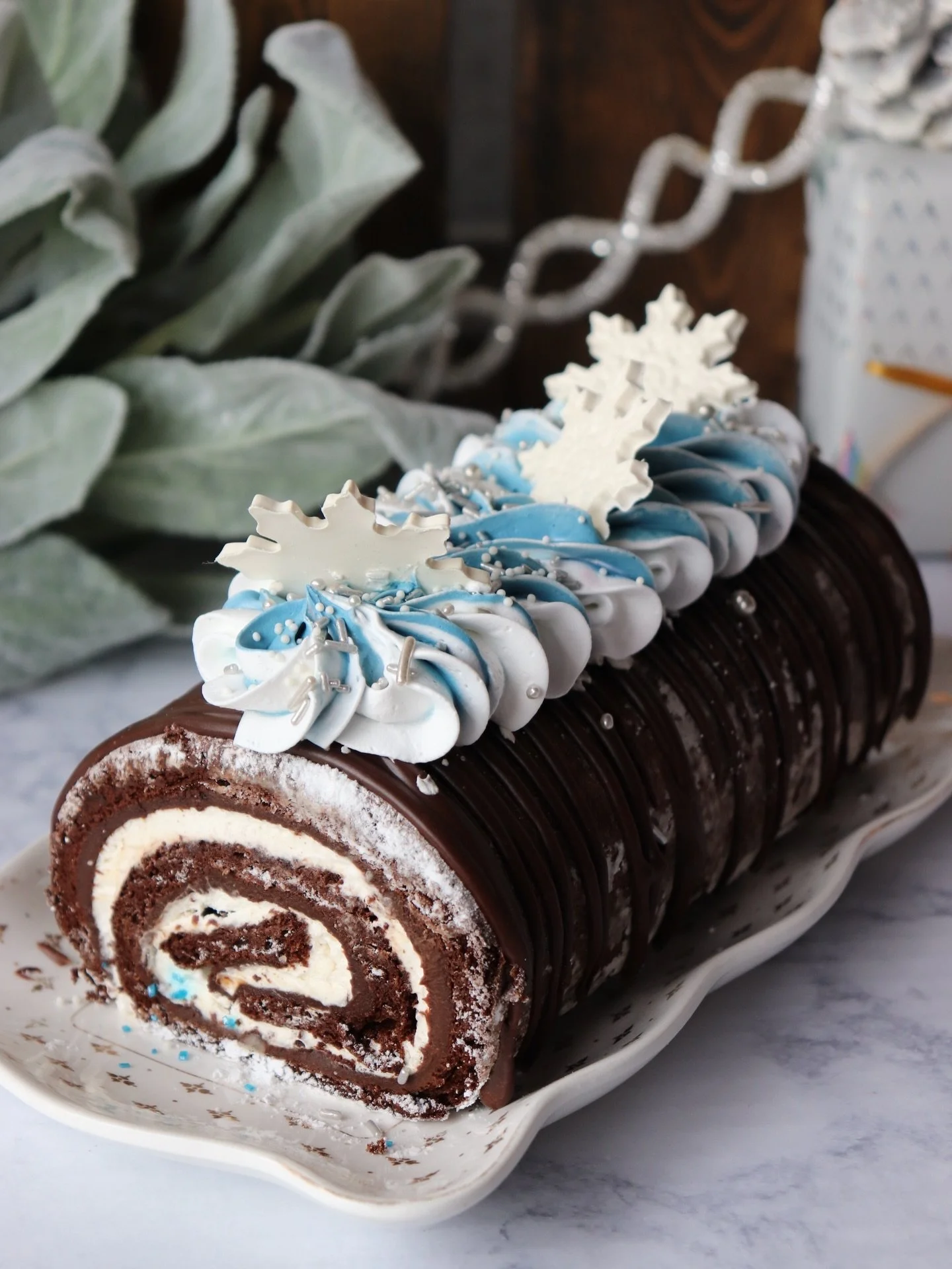 all this blustery weather is getting us in the mood for Christmas treats😋

‼️Remember that this Saturday (12/20) is the last day to place holiday orders🎉 You can place yours right now through the link in our bio! Or give us a call during business h