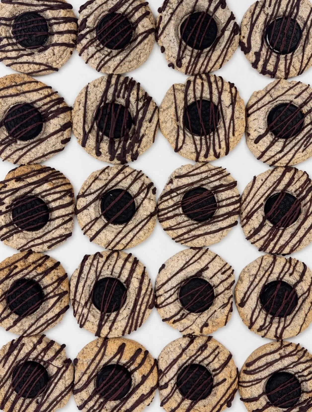 New Cookie Drop! 🍪 😋

Introducing our new Cookies n Cream jumbo cookie! It&rsquo;s every bit as delicious as you&rsquo;d think. It&rsquo;s only here for a limited time so don&rsquo;t hesitate to grab one!