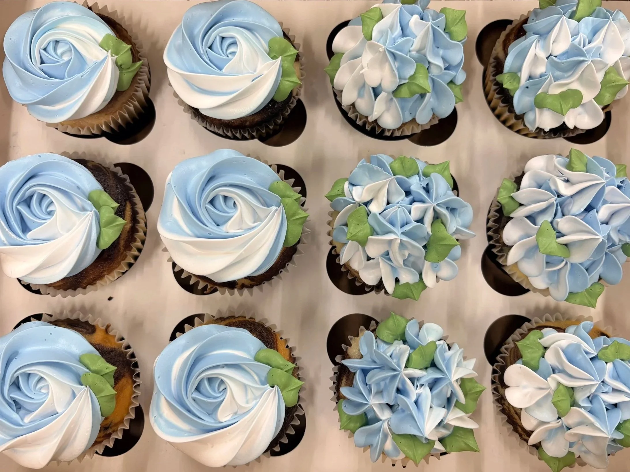 Dual-tone Rosette and Hydrangea