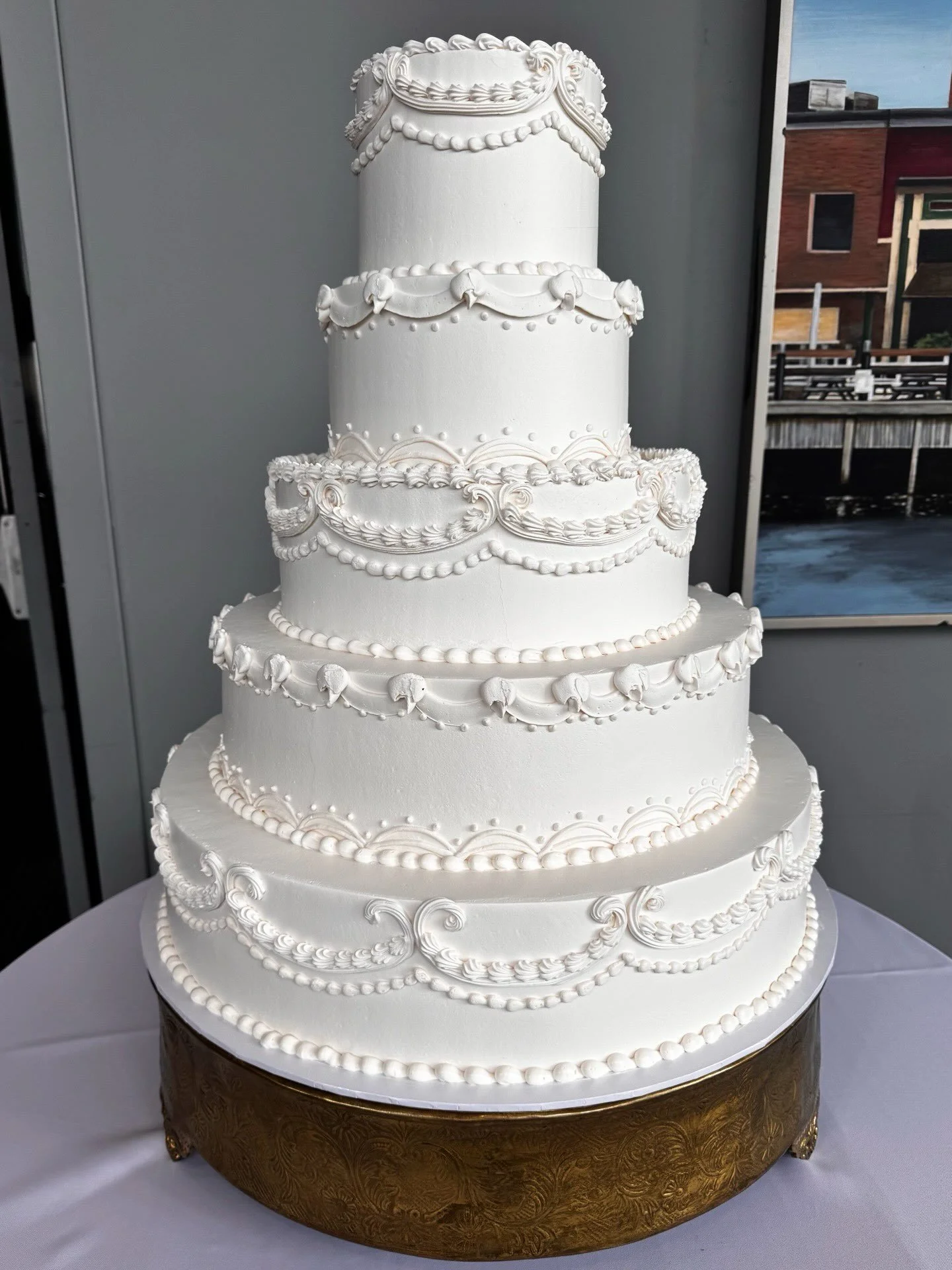 Happy Wedding Cake Monday!! 💕💍🎂

#weddingcakes #cleweddings #wedding #customcakes #lambeth
