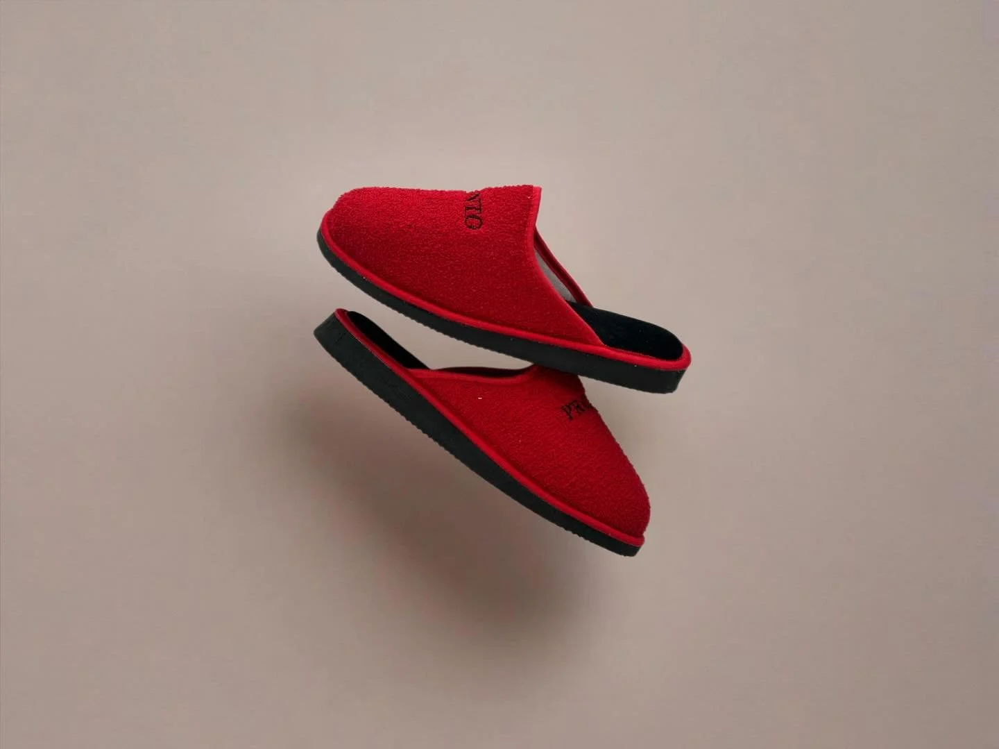 We reimagined the classic hotel slipper with comfort and quality in mind. 

These low-cost slippers are the perfect addition to any hotel looking to enhance their guest experience. 

Responsibly produced in Europe. 

DM OR 📧 (info@prontofootwear.com